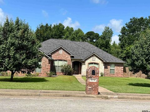 104 Penbrook St. Henderson TX 75654