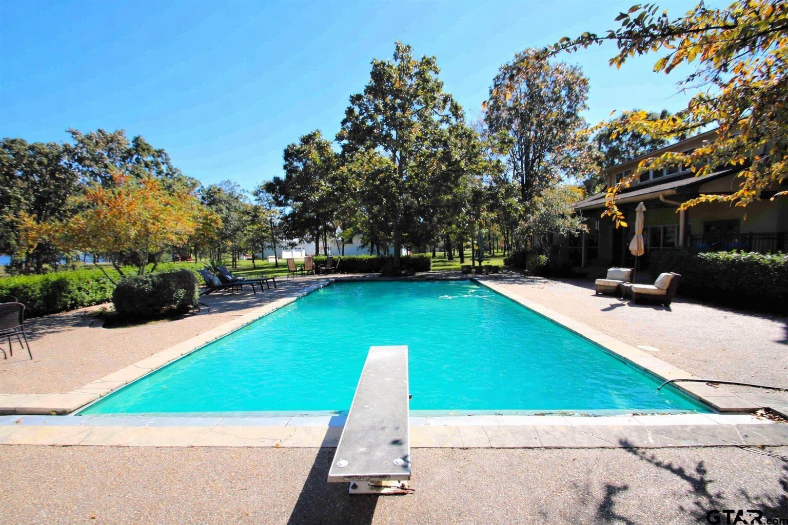 187 Private Road 5985