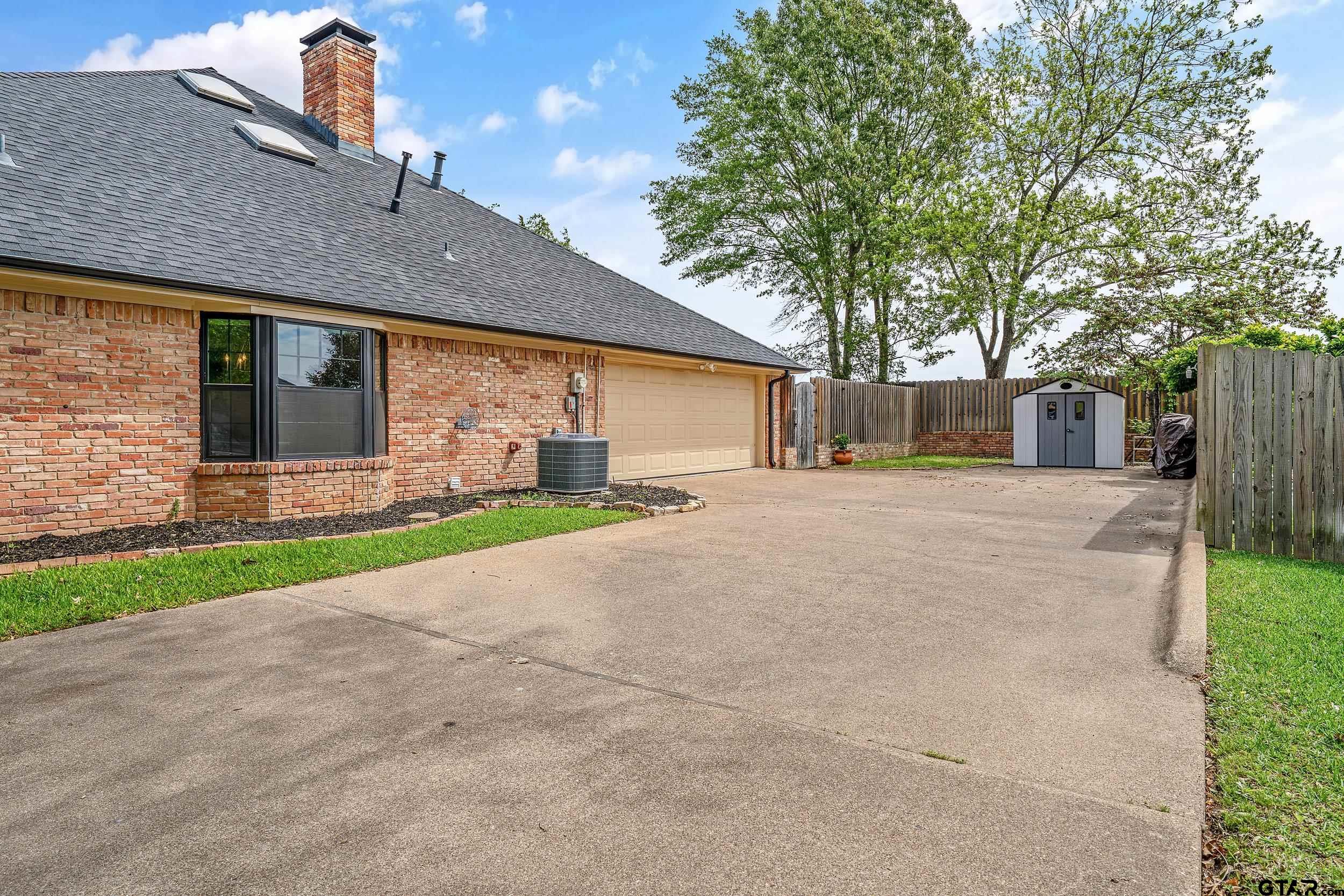 3912 Allendale