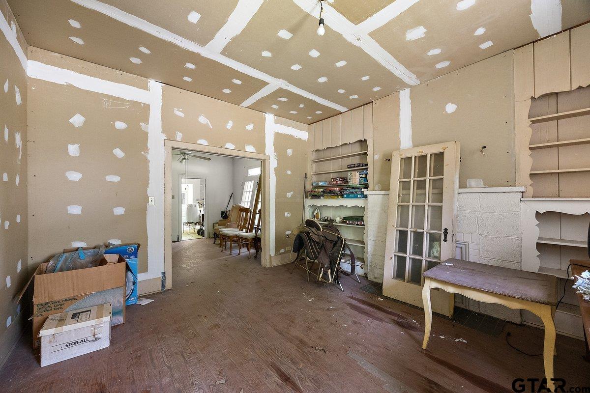 403 N 6th Street