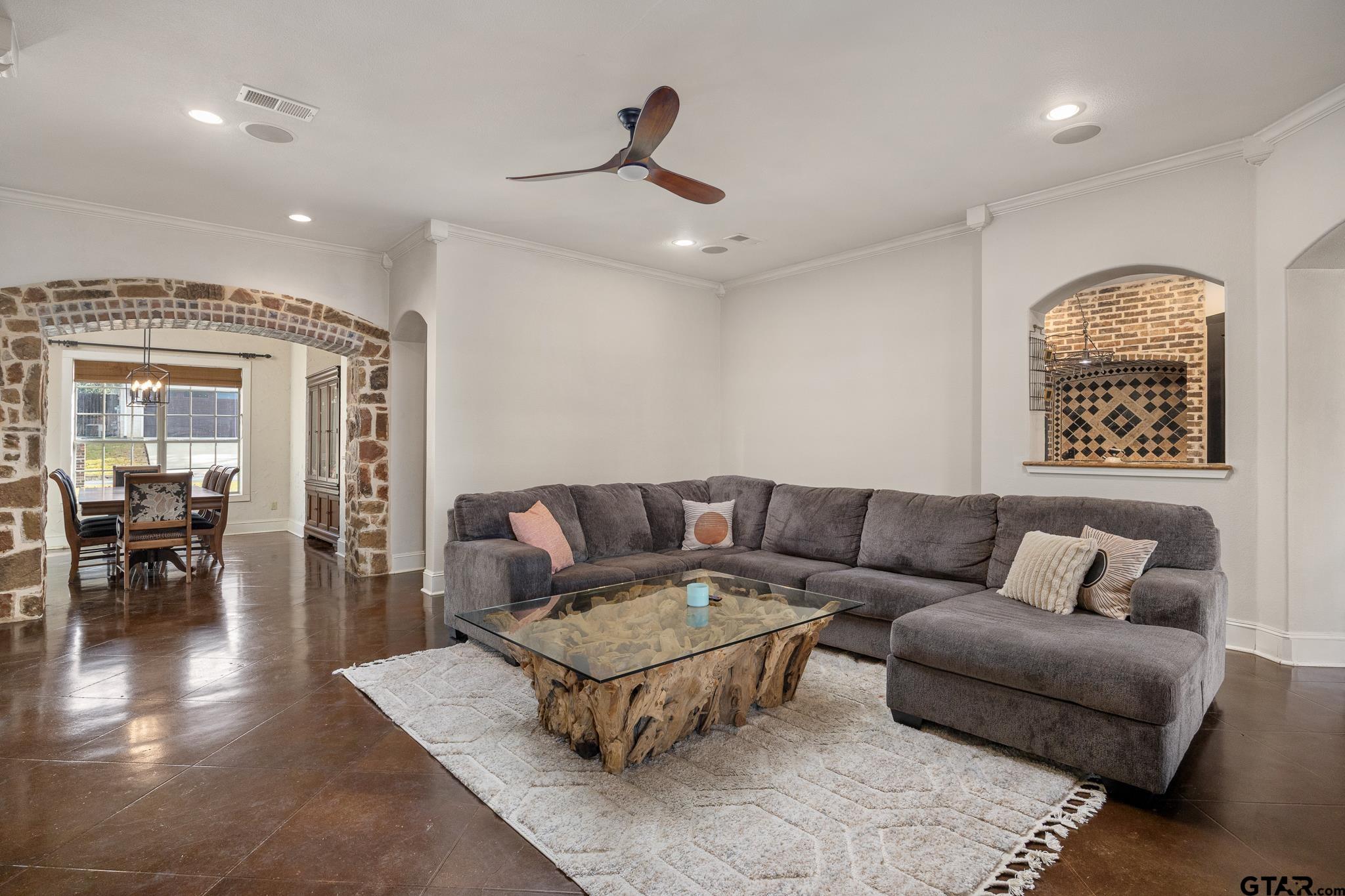 7107 Butterfly Creek