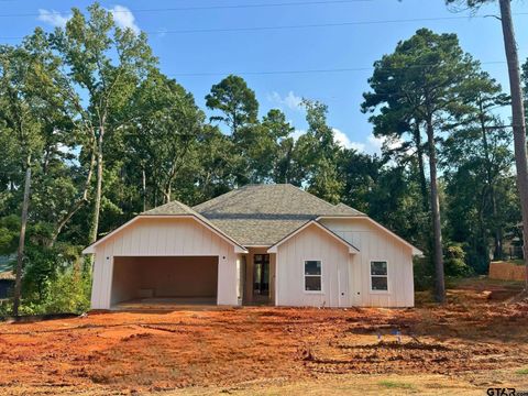 1610 Pineview Ln Hideaway TX 75771