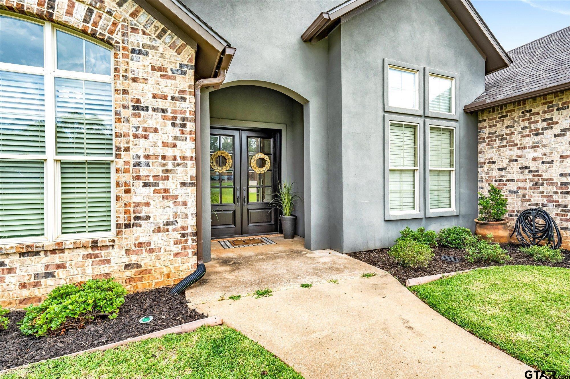 230 Sunnys Halo Boulevard