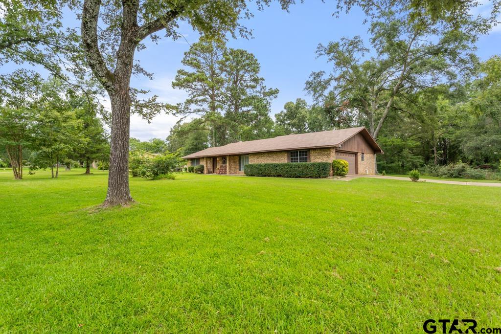 10516 Debbie Ln