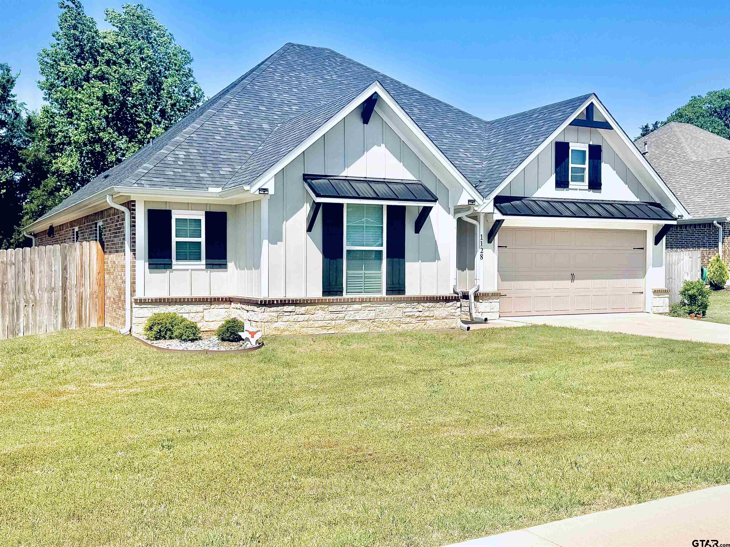 1128 Rhome Hill Road