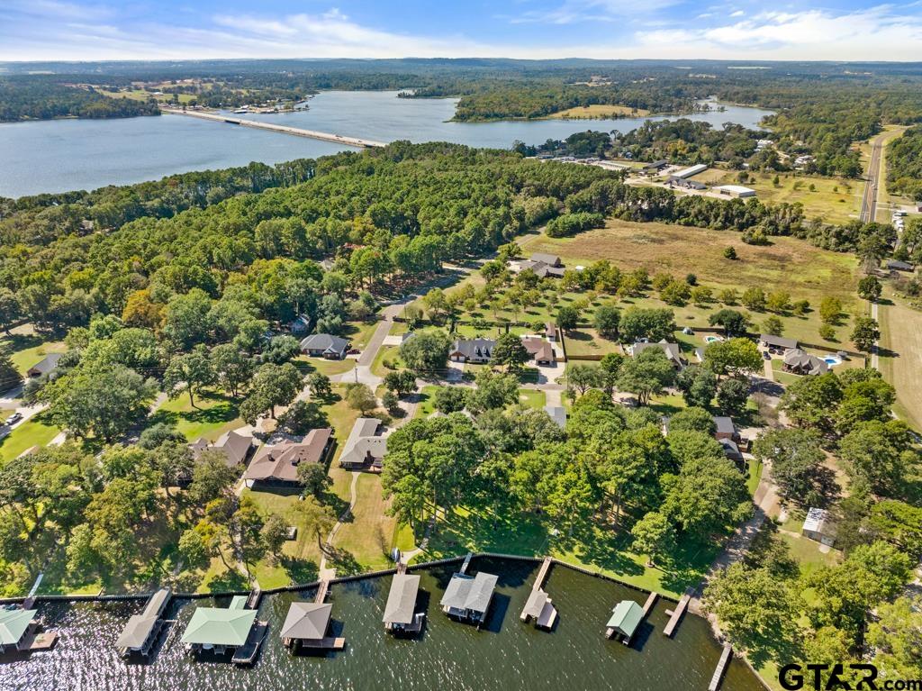 22780 Diamond Bay Dr