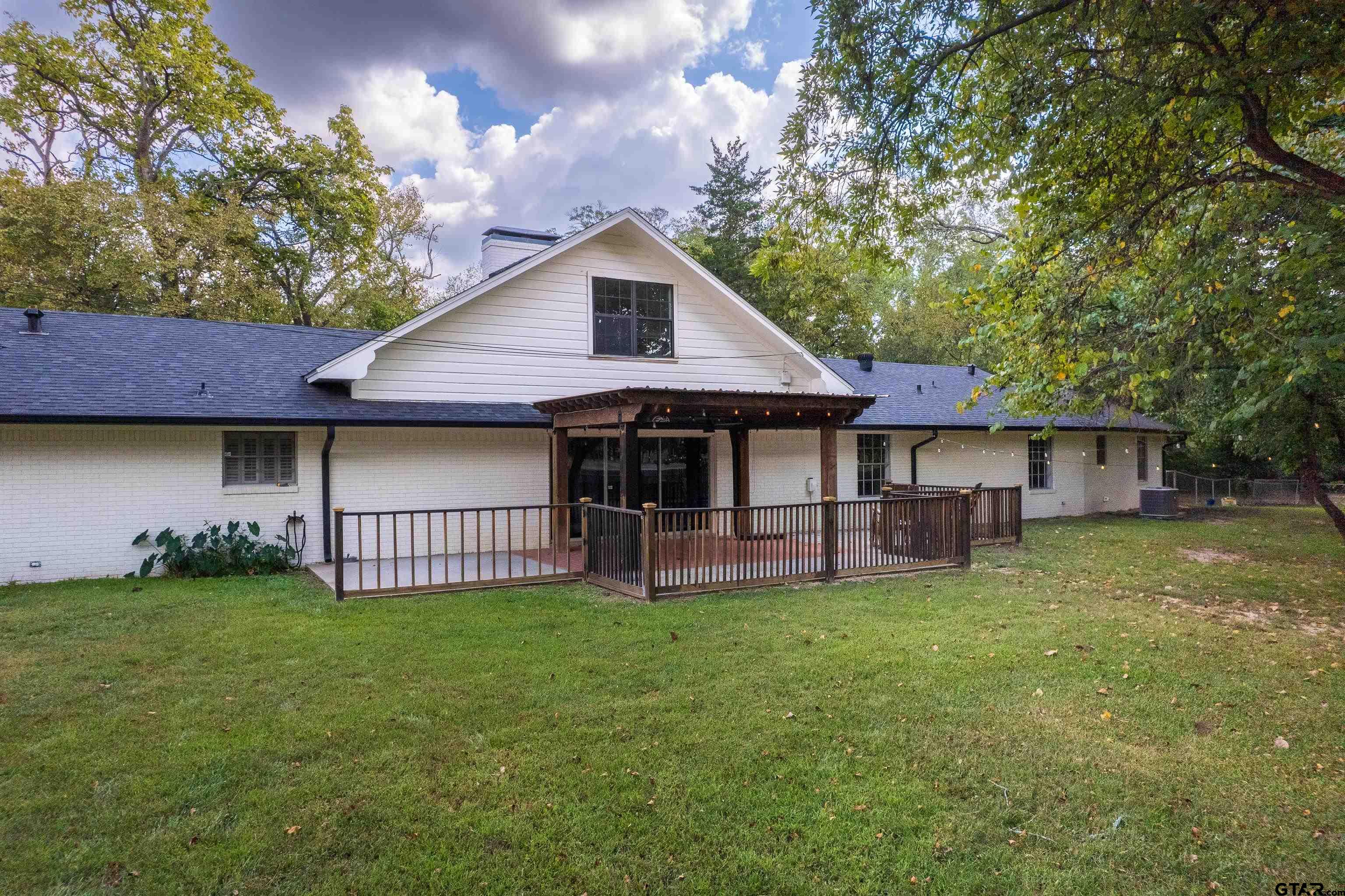 1010 S Williams Ave.