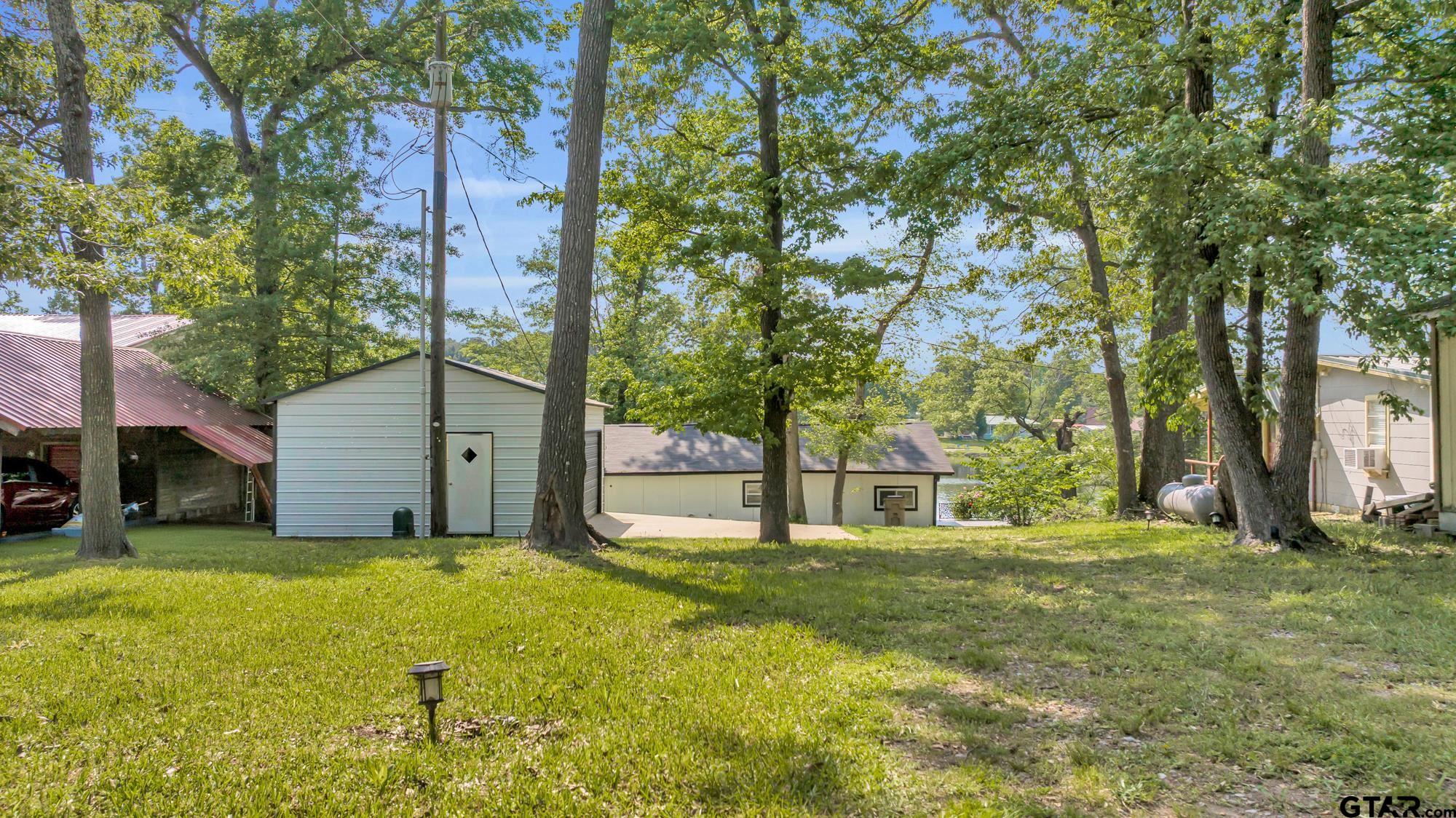 585 Naples Dr