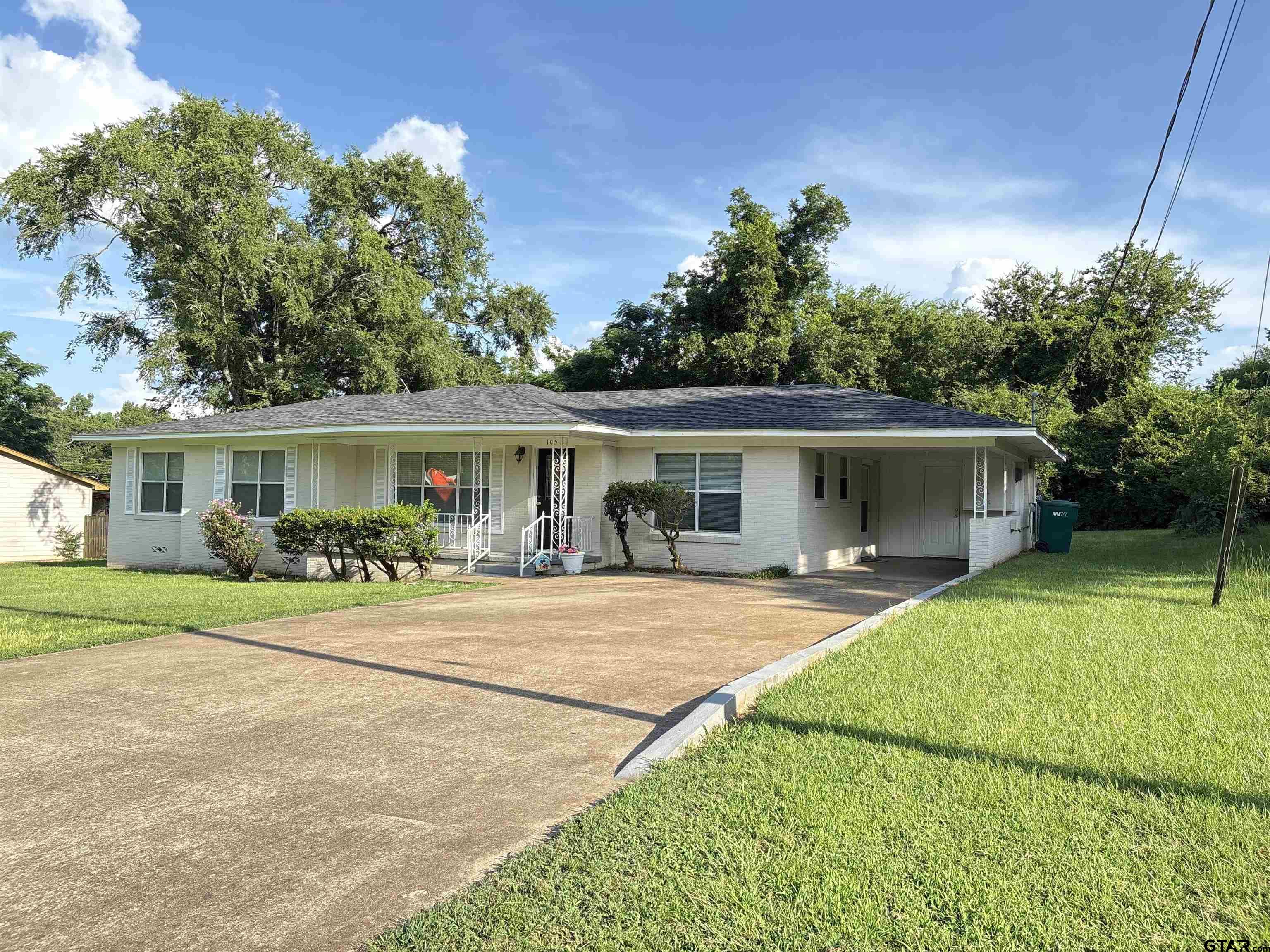 105 Calloway Dr