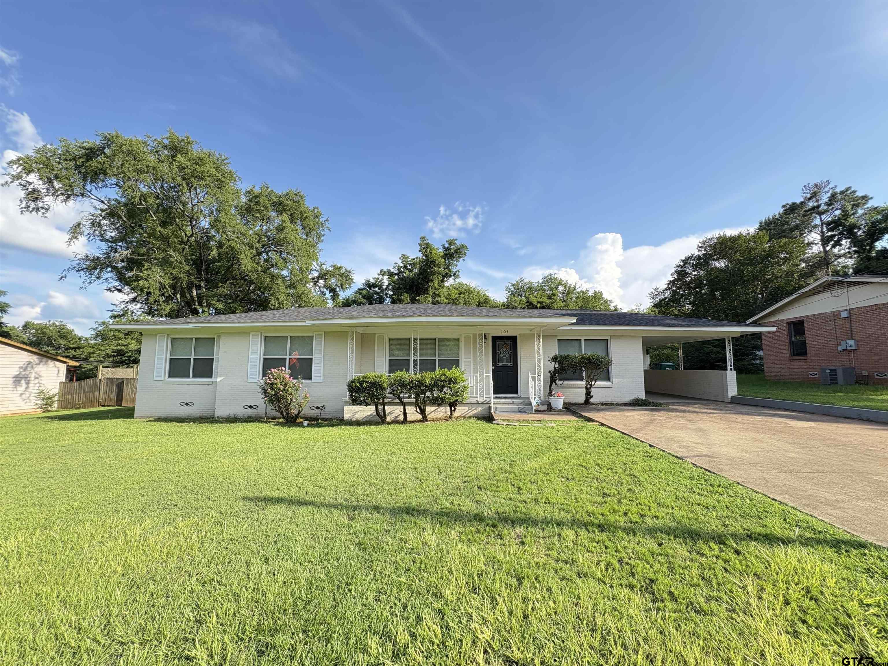 105 Calloway Dr