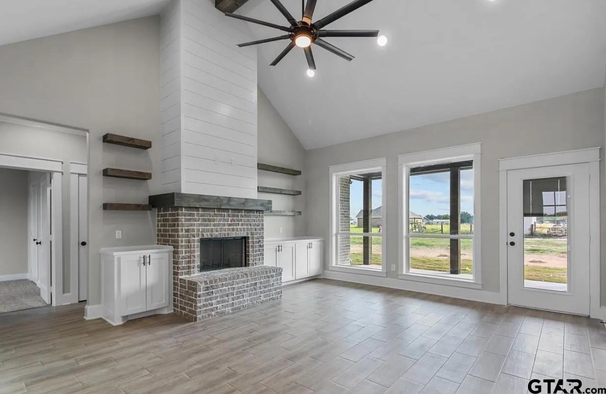 12316 Maplewood Dr