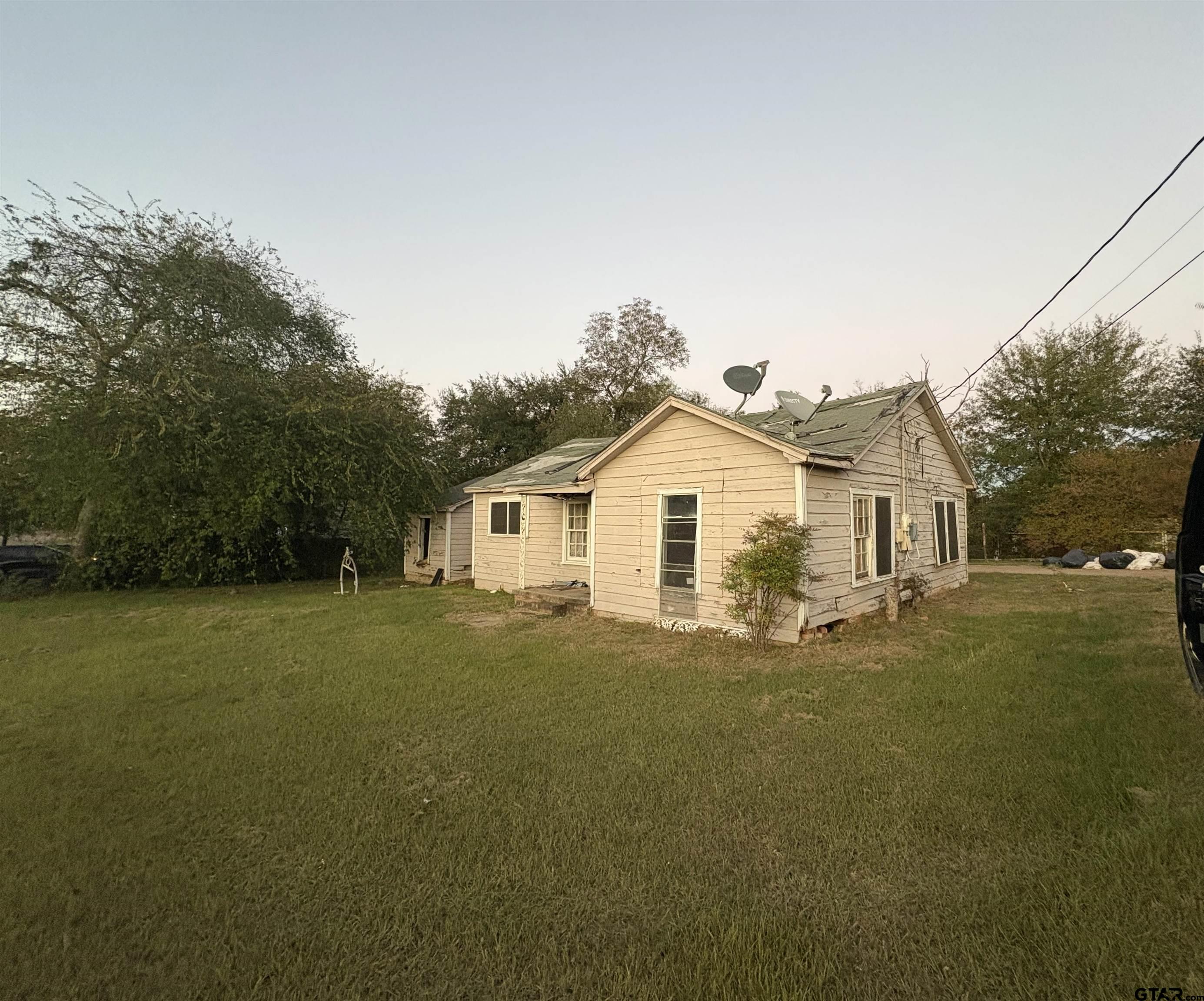 318 Terry St.