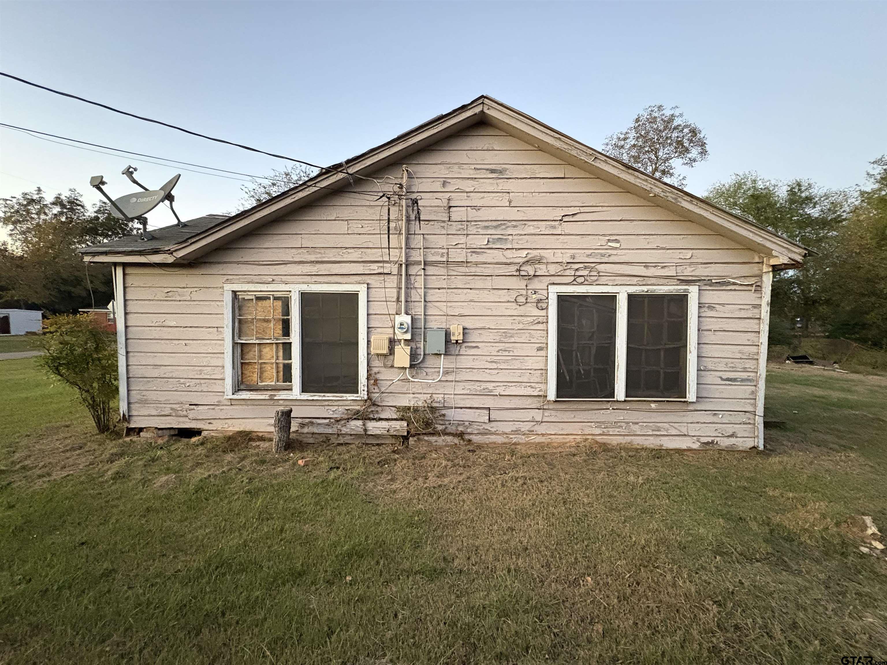 318 Terry St.