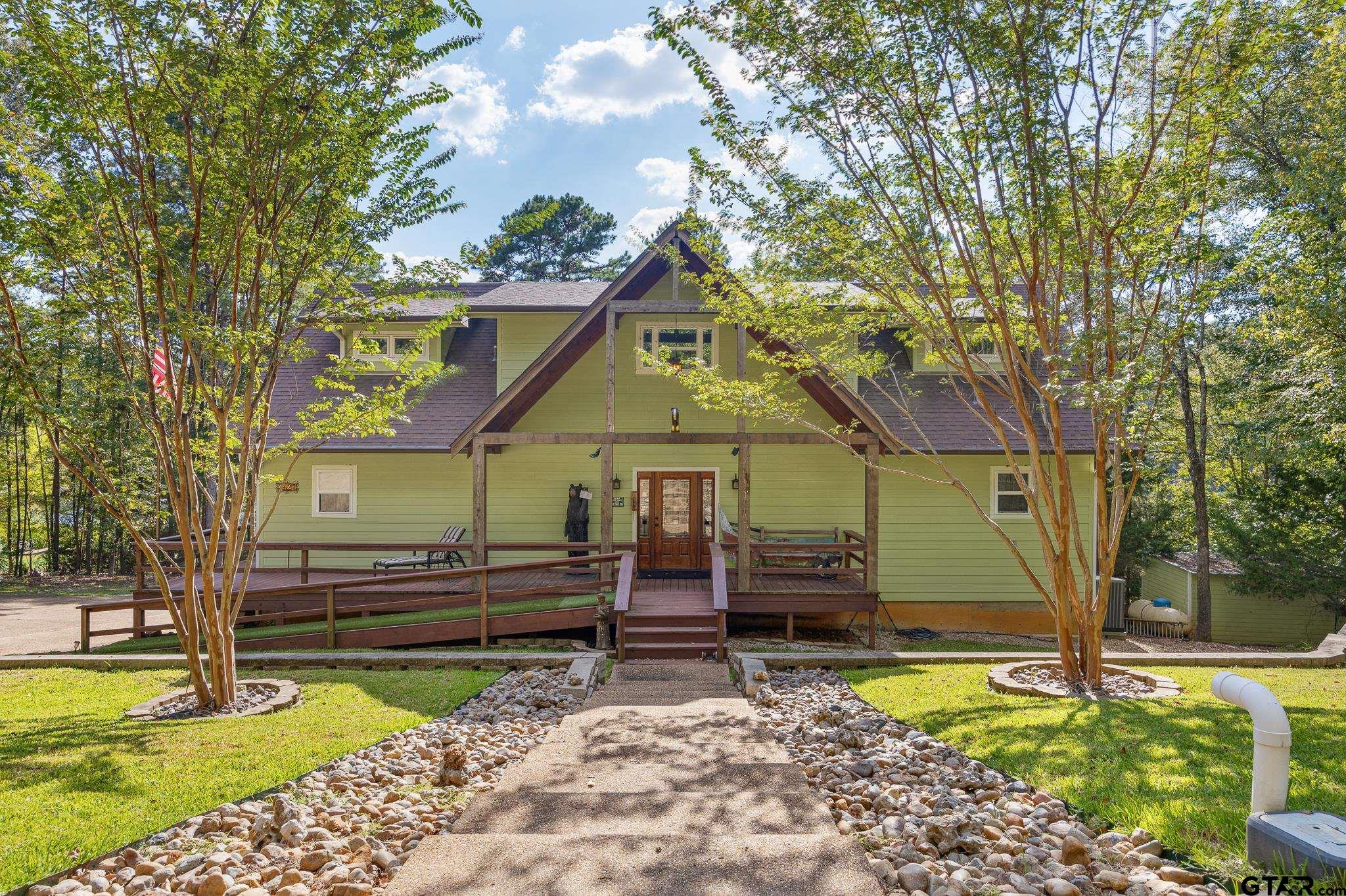 Frankston, Texas 75763, United States, 3 Bedrooms Bedrooms, ,3 BathroomsBathrooms,Residential,Pending,40009