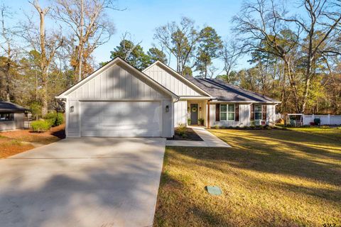 1627 Orchard Ln Hideaway TX 75771