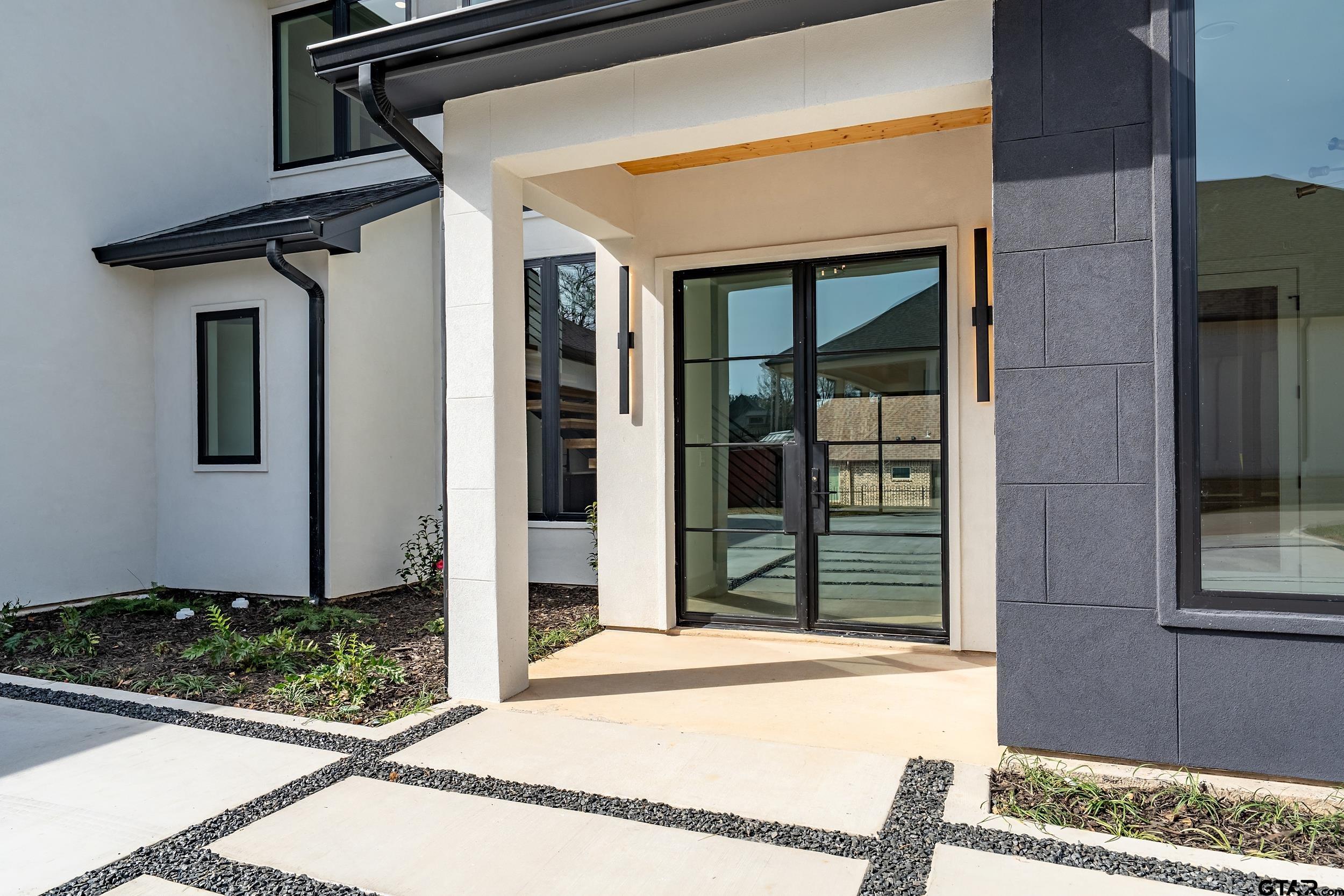 7339 Crosswater Cove