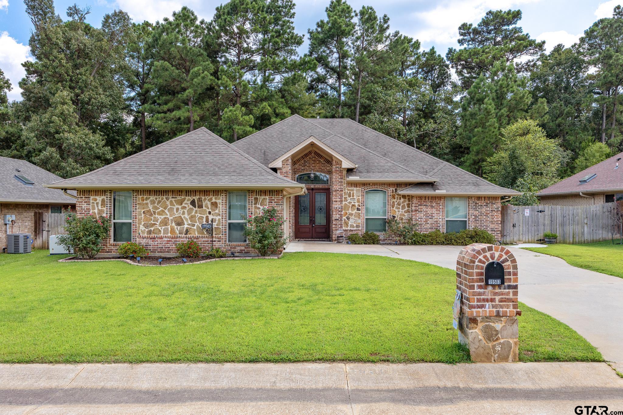 Flint, Texas 75762, United States, 3 Bedrooms Bedrooms, ,3 BathroomsBathrooms,Residential,Active,199489