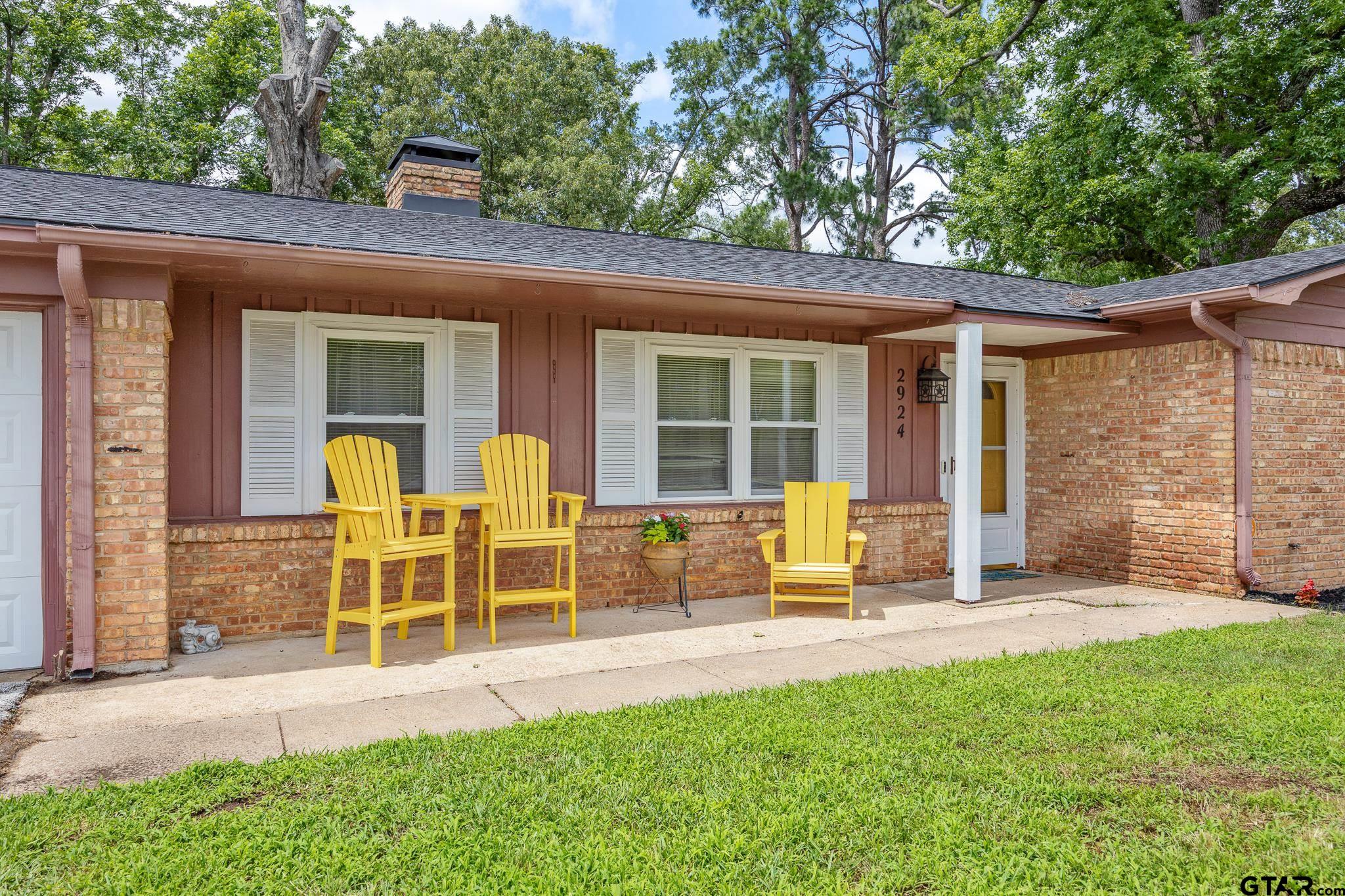 2924 Williamsburg