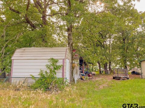 A home in Grand Saline