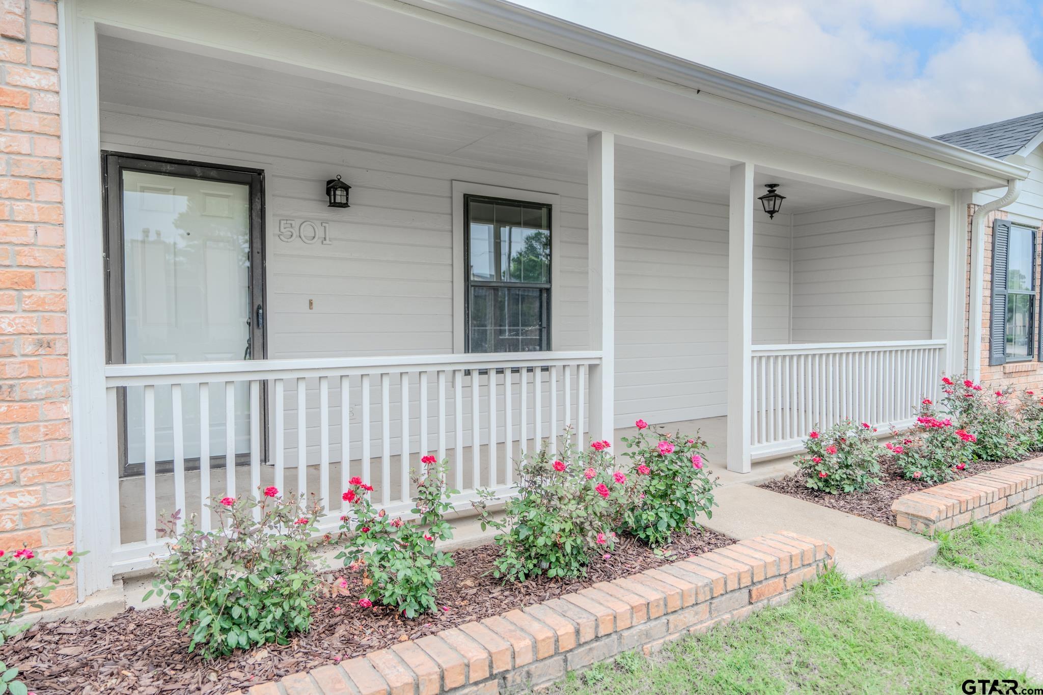 501 W Rieck Rd