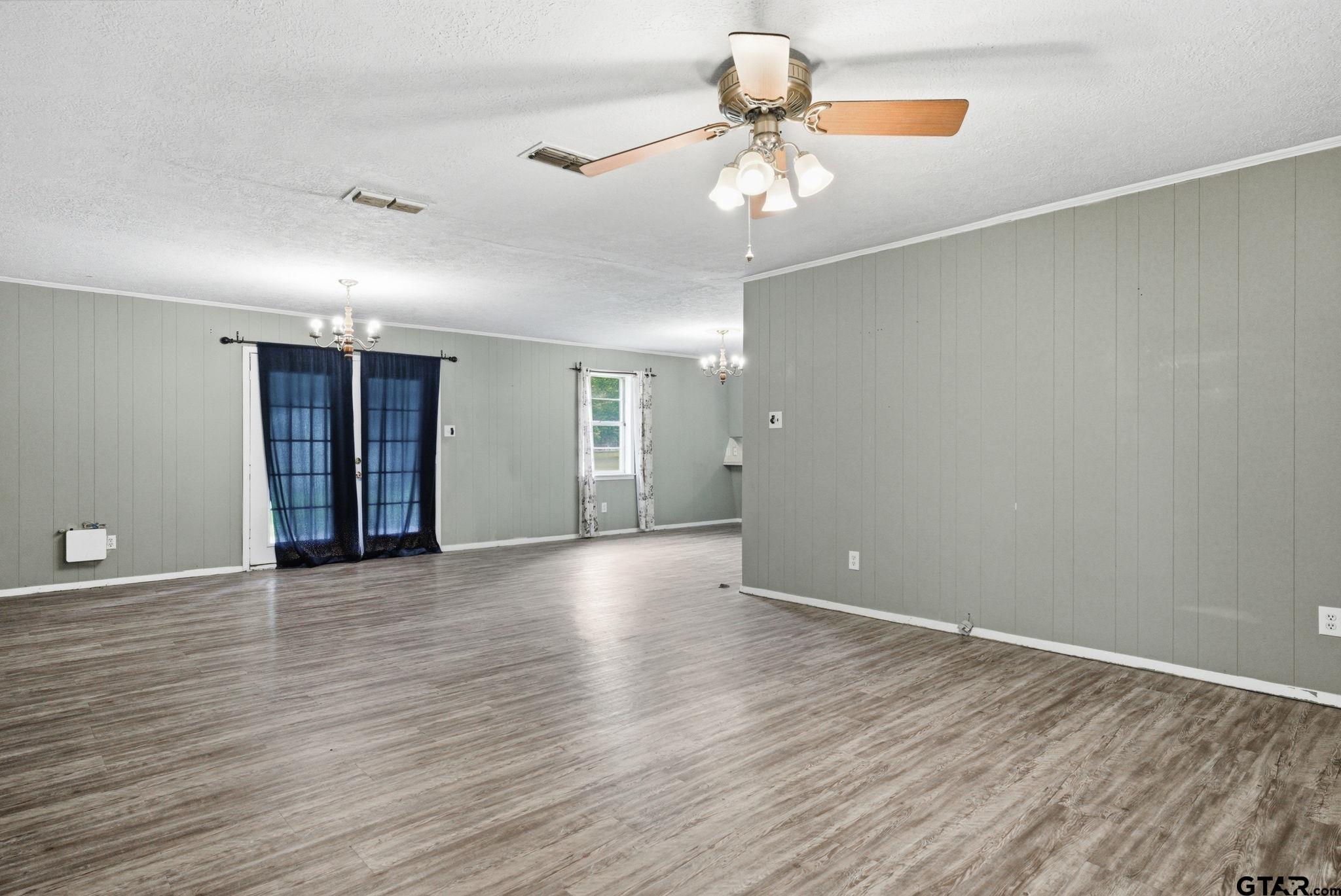 155 Angela Ln