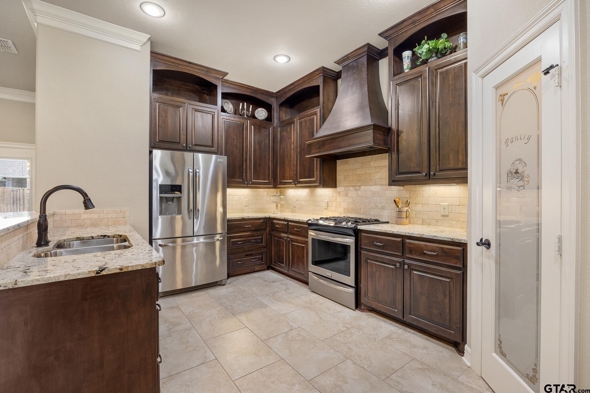 Tyler, Texas 75707, United States, 3 Bedrooms Bedrooms, ,2 BathroomsBathrooms,Residential,Active,118694