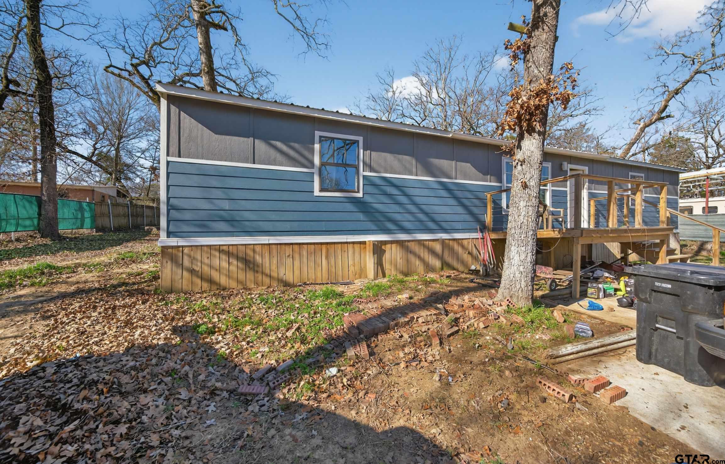 22666 Lakeway Harbor