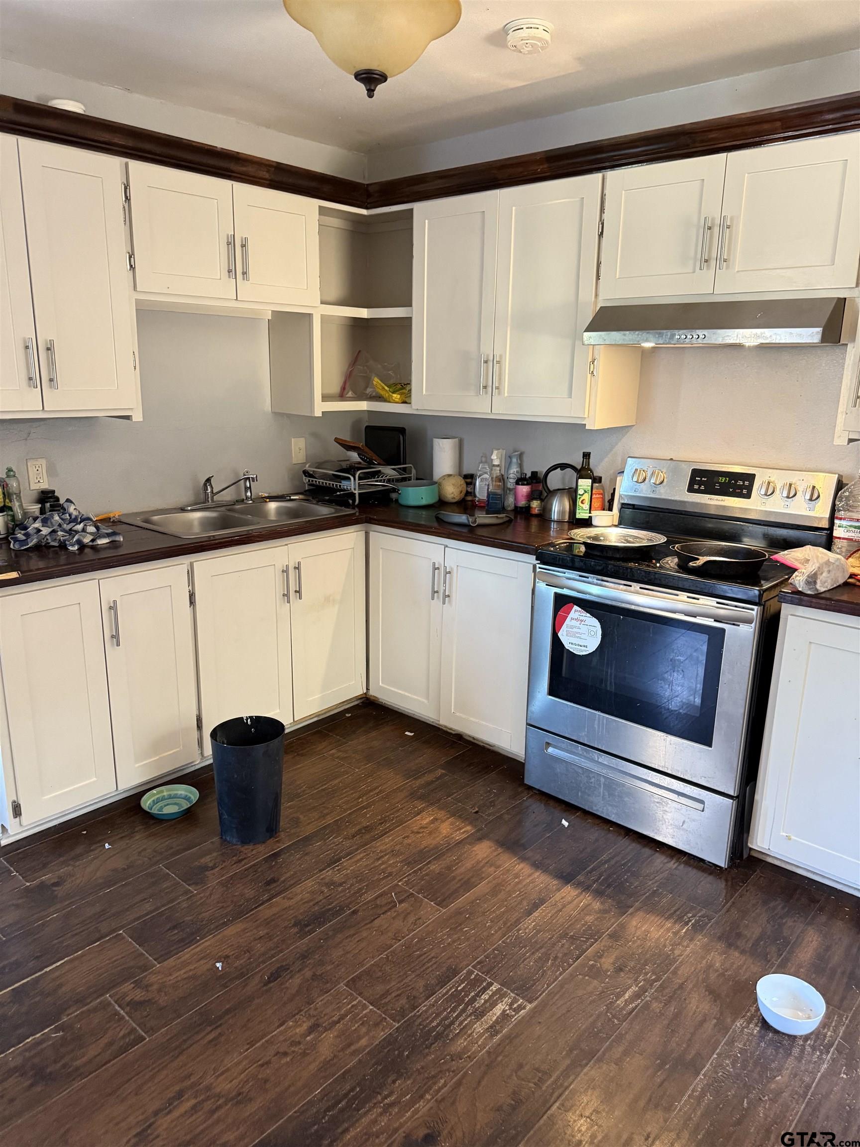 22666 Lakeway Harbor