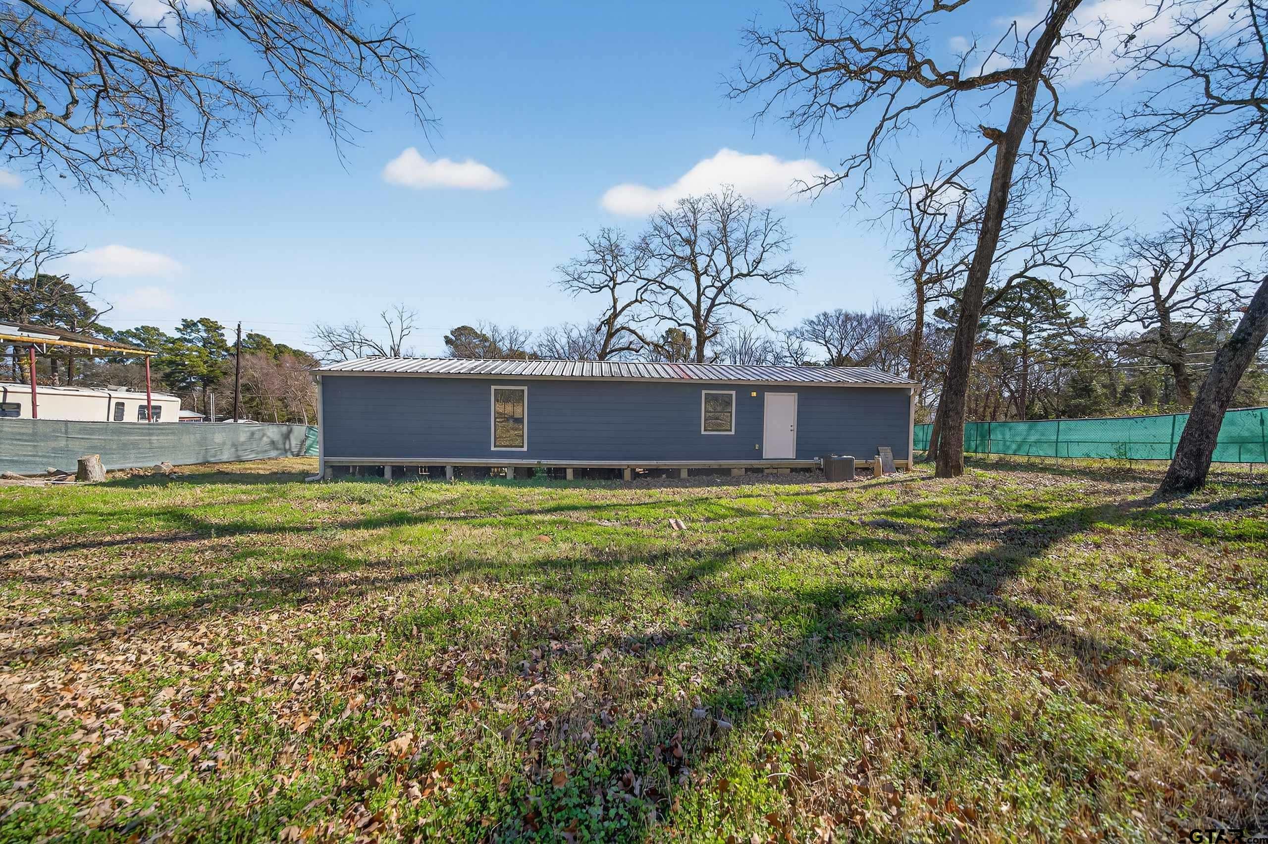 22666 Lakeway Harbor