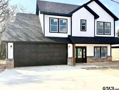 3006 Moorehead st Tyler TX 75701