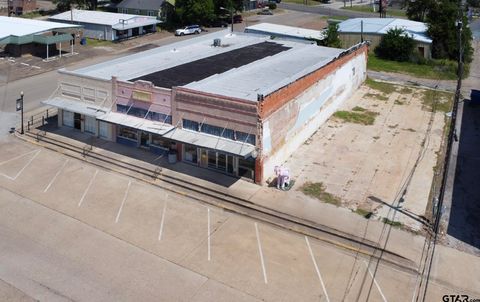 118, 122, 124 W Frank St Grand Saline TX 75140