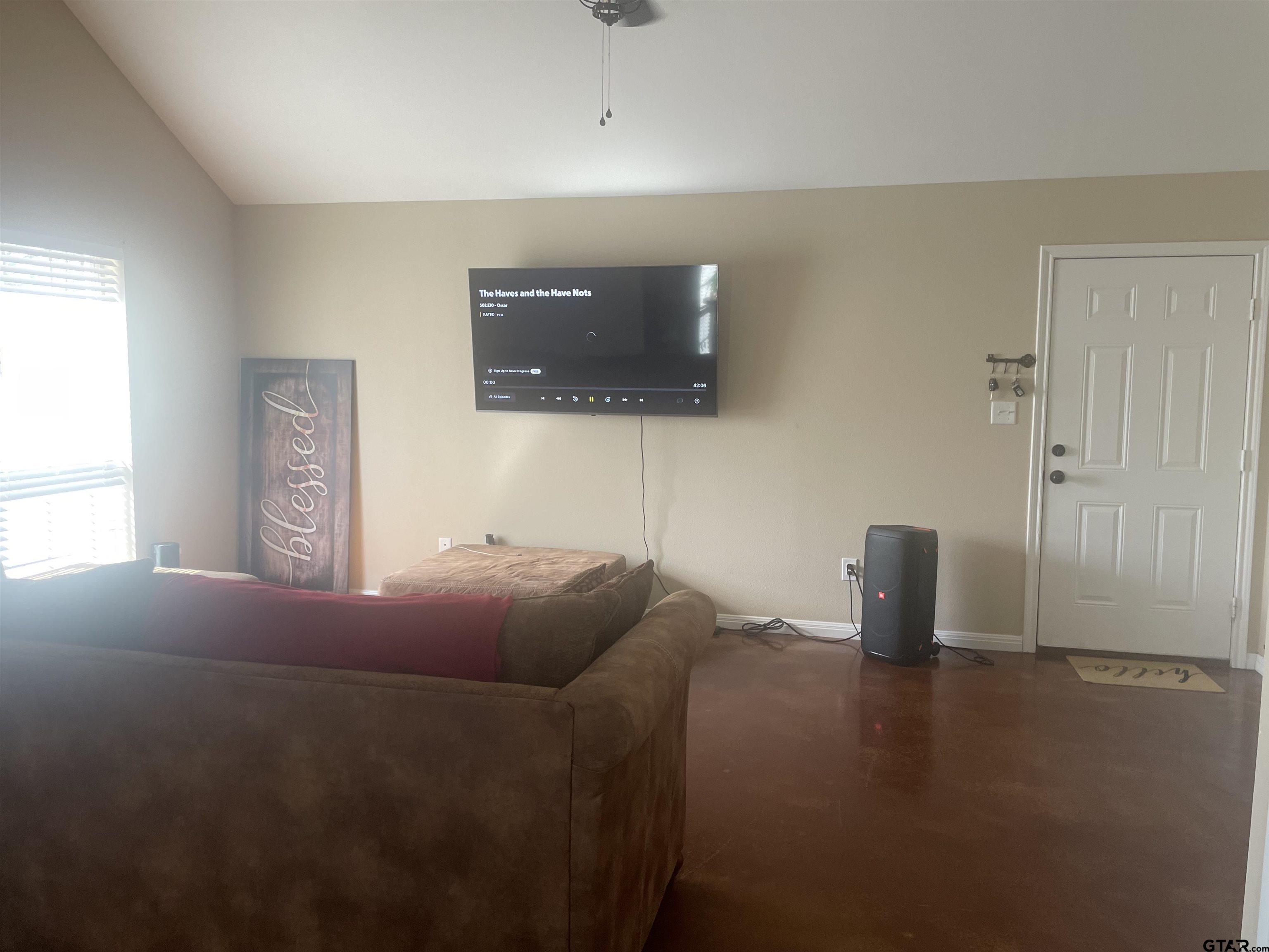 16577 Highway 31 East