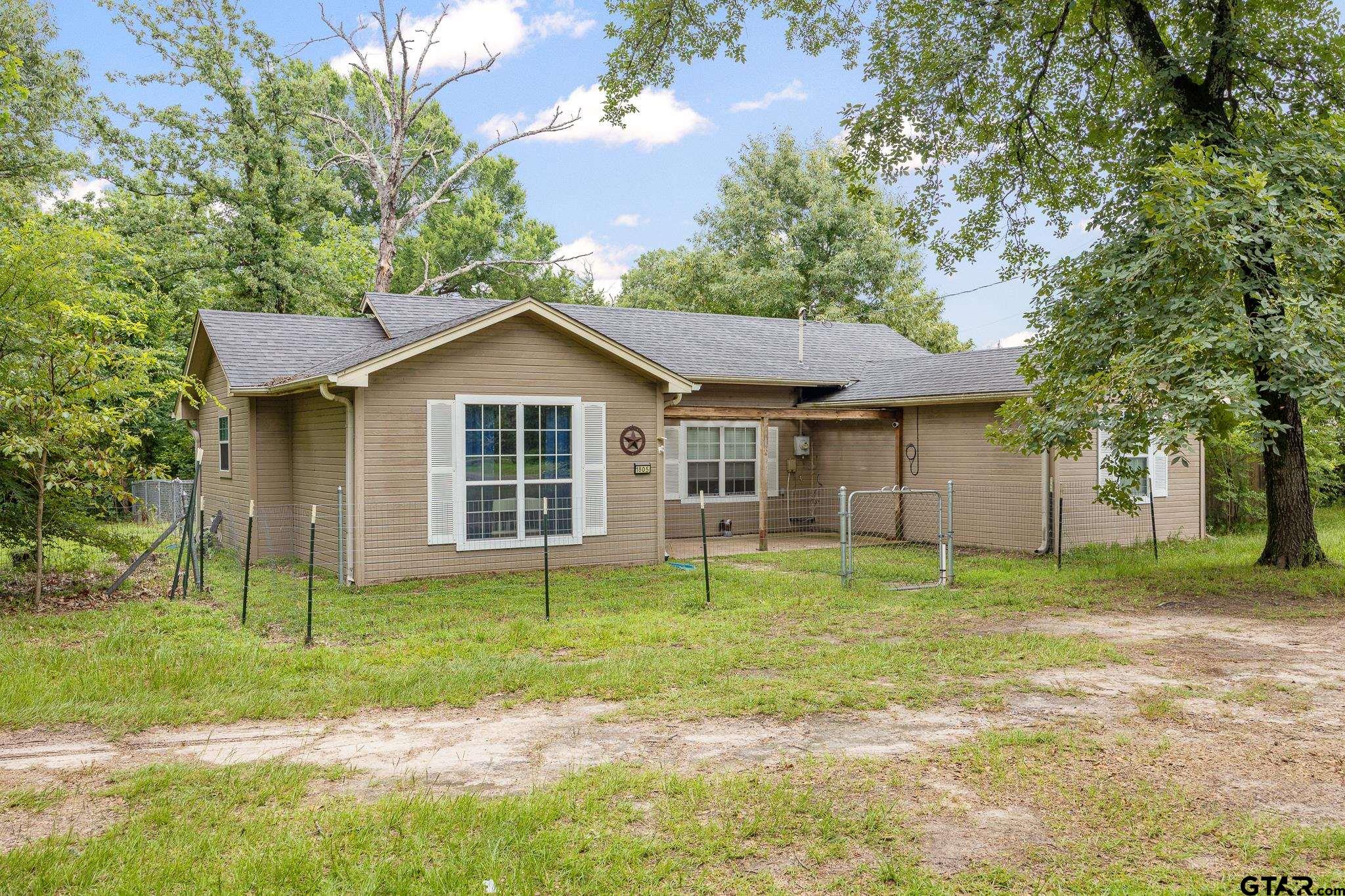 1805 San Saba