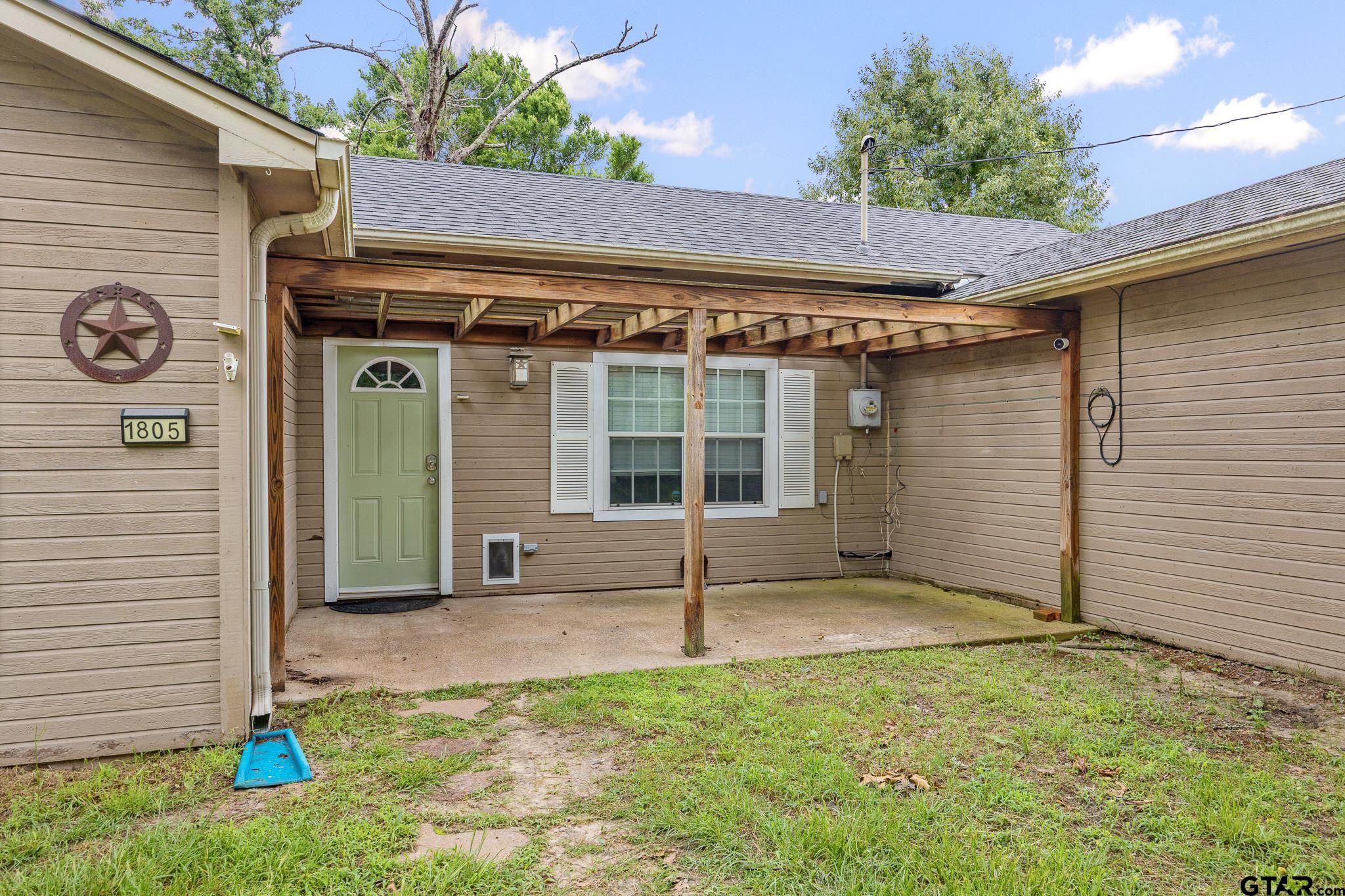 1805 San Saba