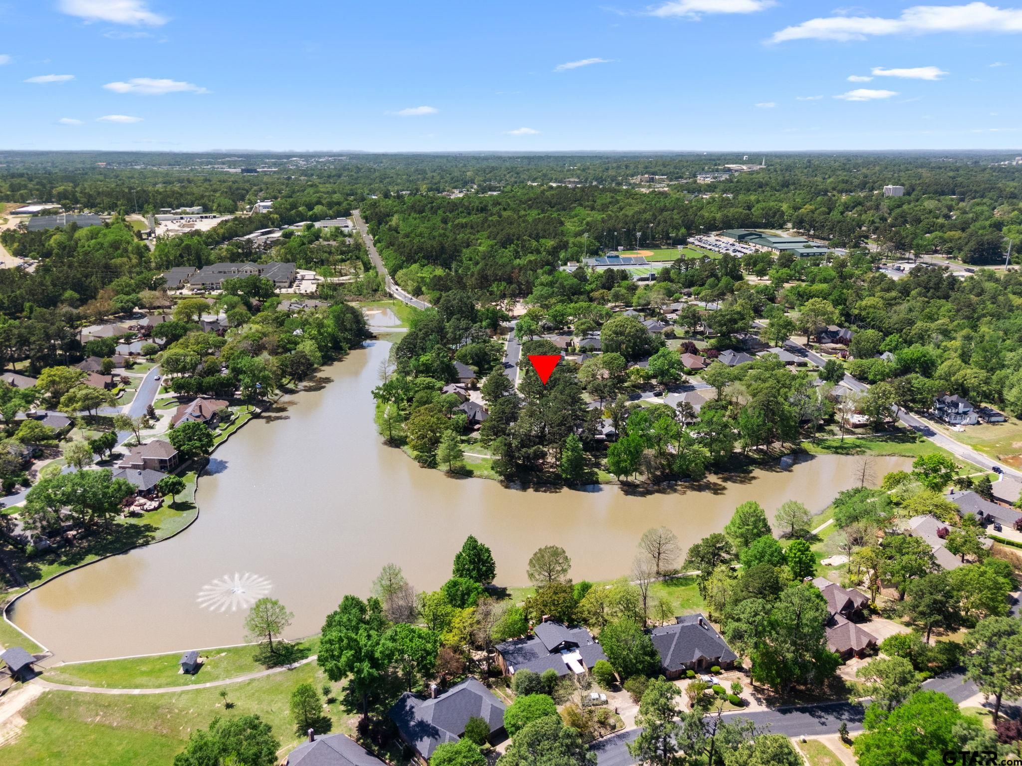 3711 Lake Vista Circle
