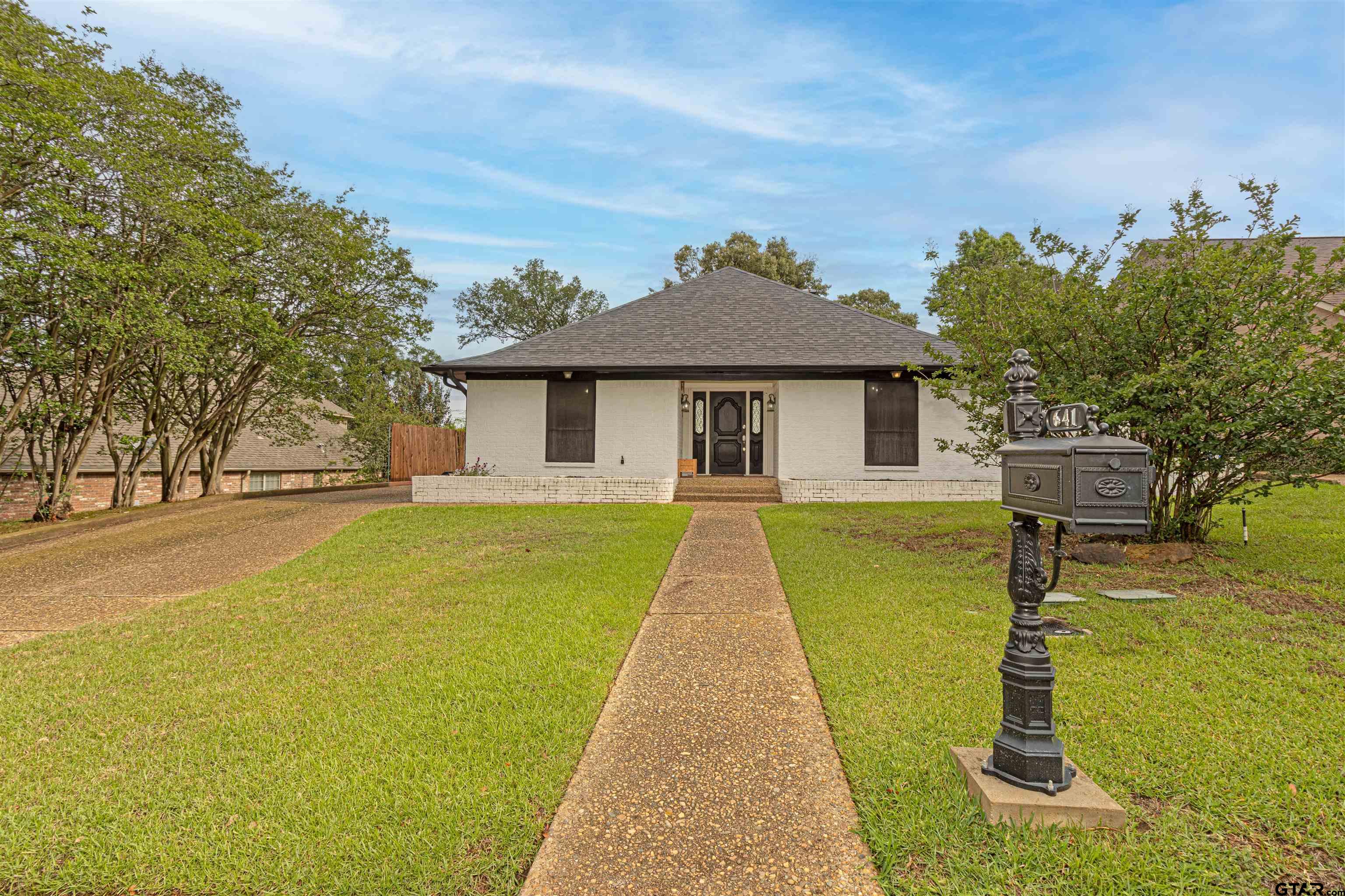 641 Timberwilde Dr.