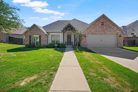 1013 Crescent Hill Ct Bullard TX 75757
