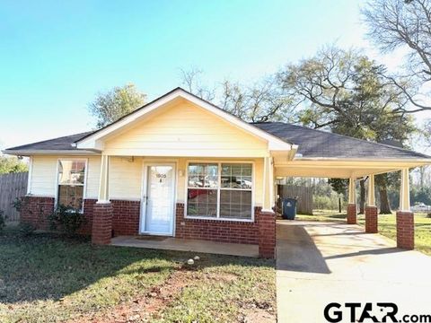 1805 Park Lane Circle Jacksonville TX 75766