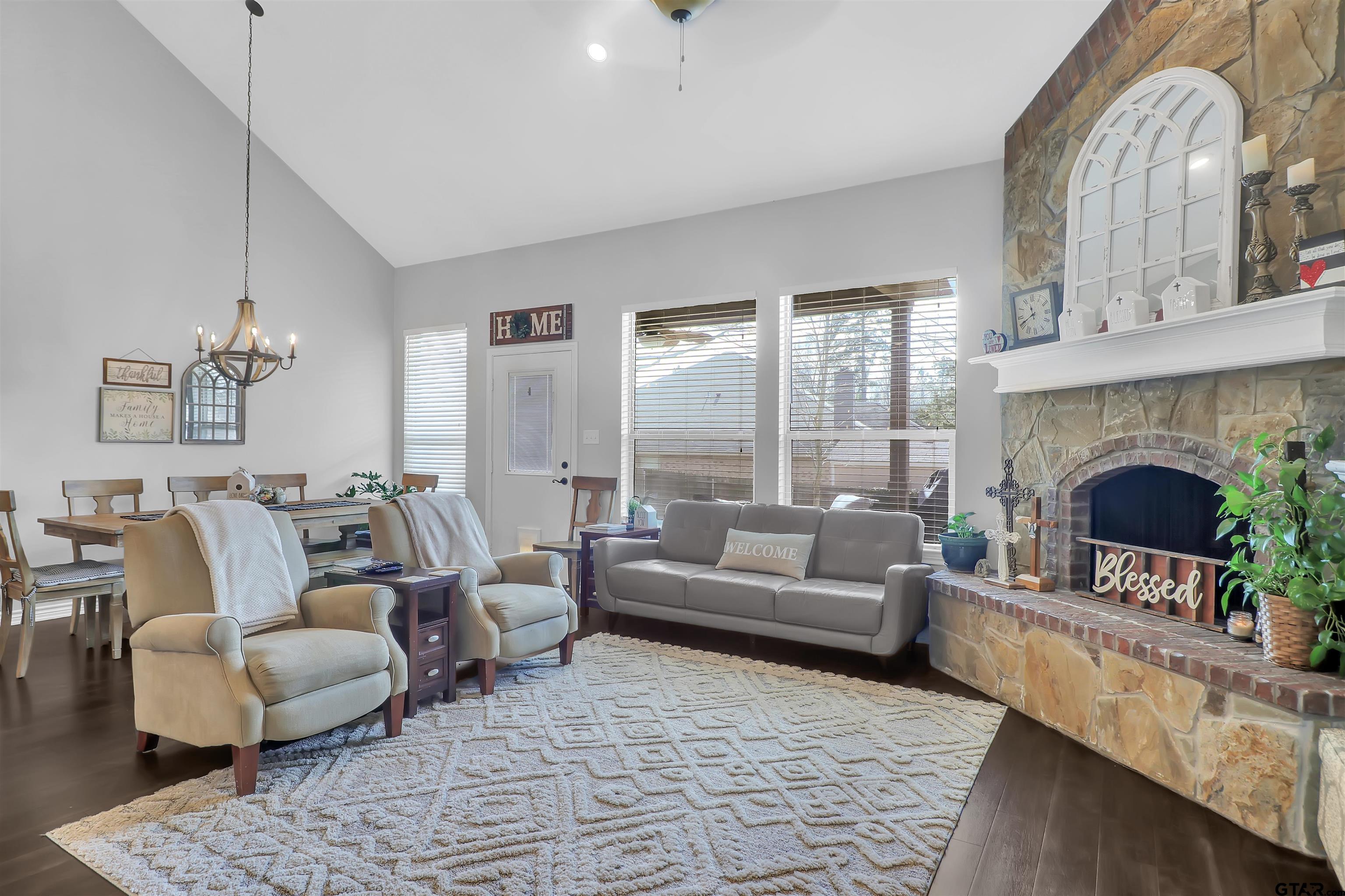 9312 Stonebank Crossing