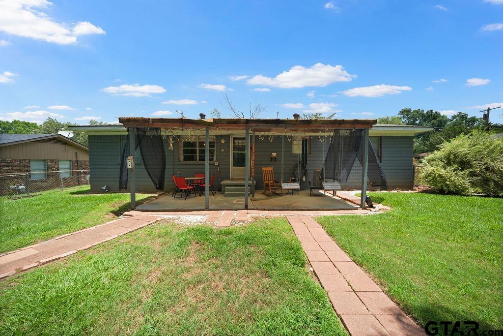 403 Ridgewood Drive