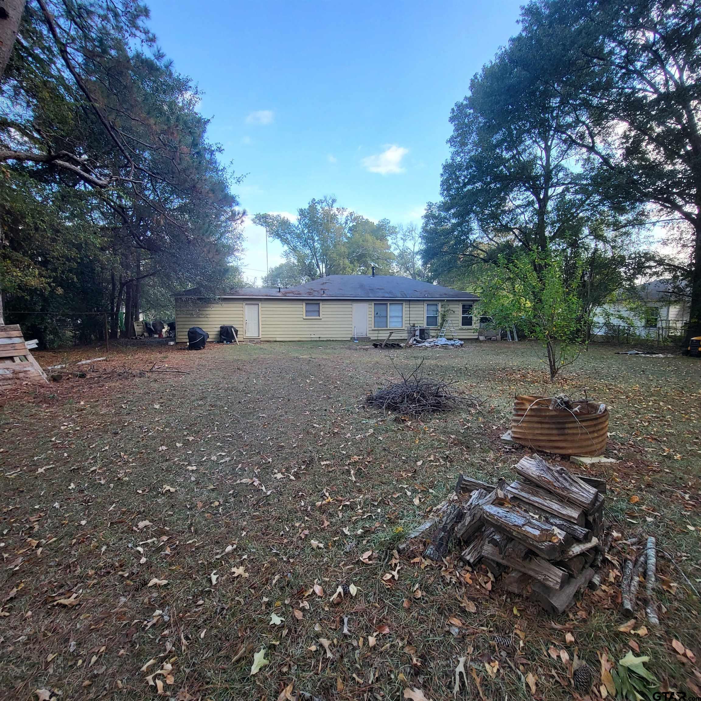 624 Camp St