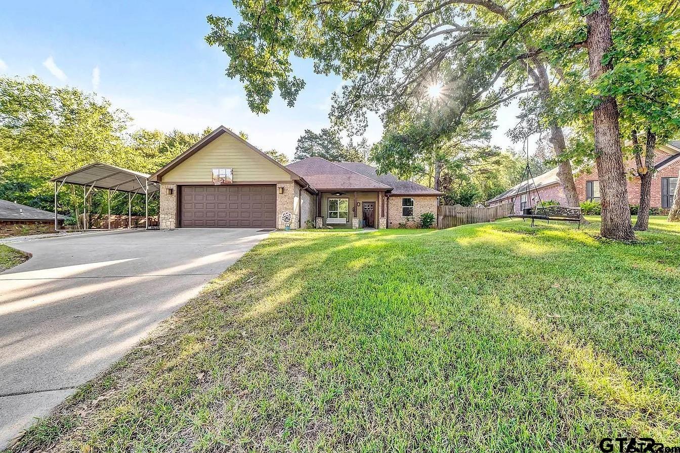 16165 Chris Ln