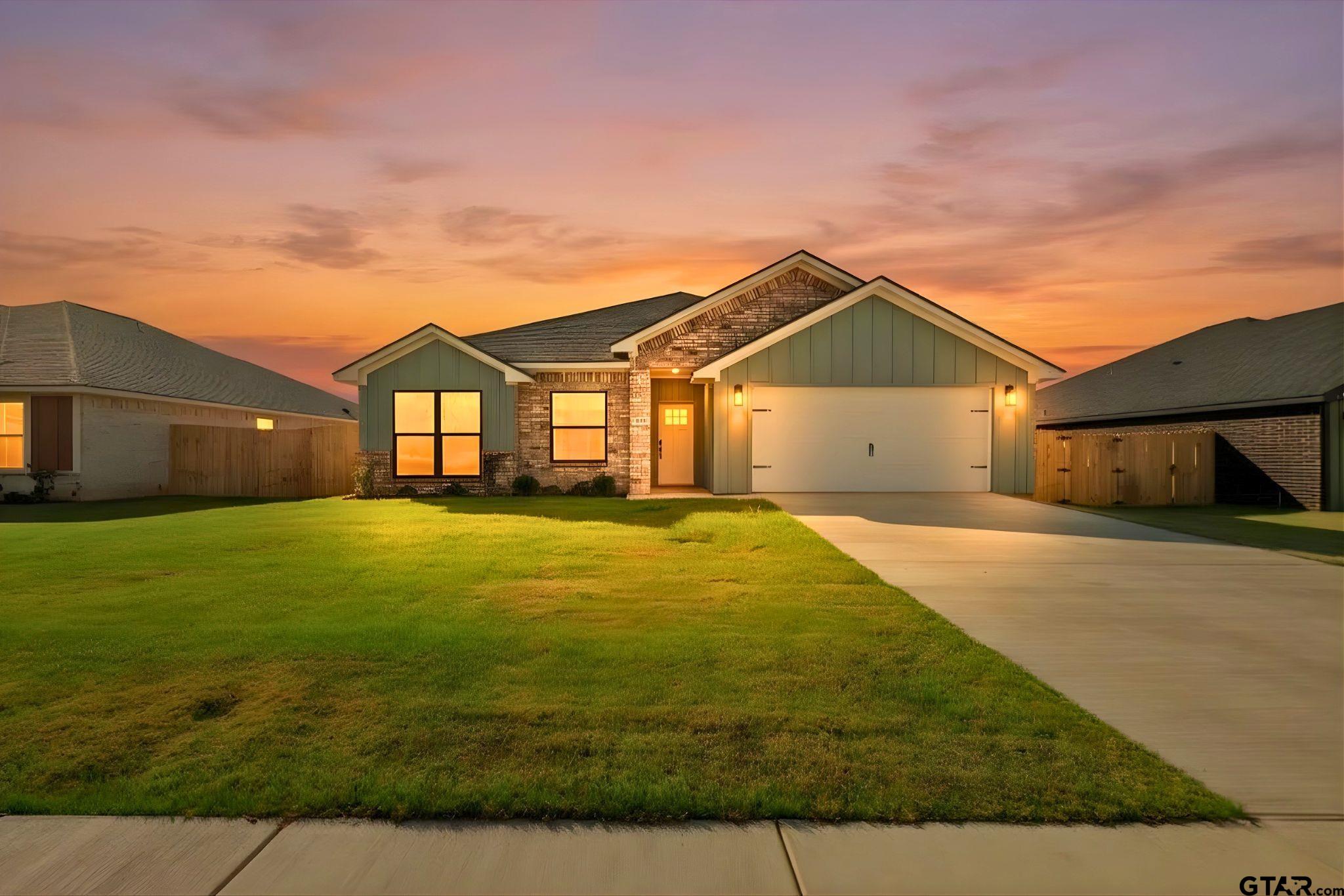 16529 Crossing Circle