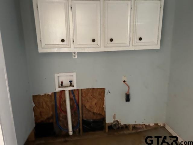 Jacksonville, Texas 75766, United States, 3 Bedrooms Bedrooms, ,2 BathroomsBathrooms,Residential,Pending,48310