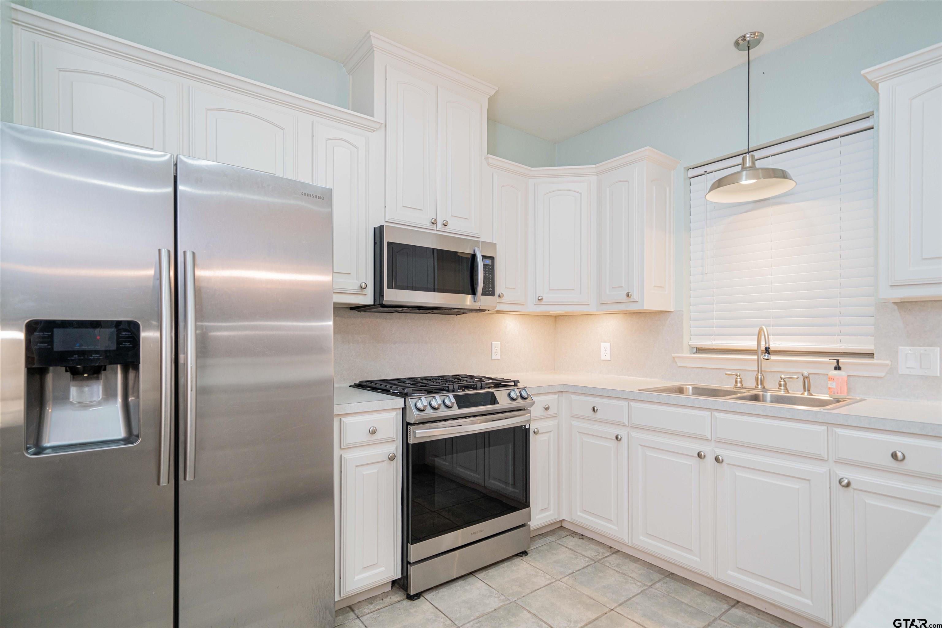 169 Private Road 8519