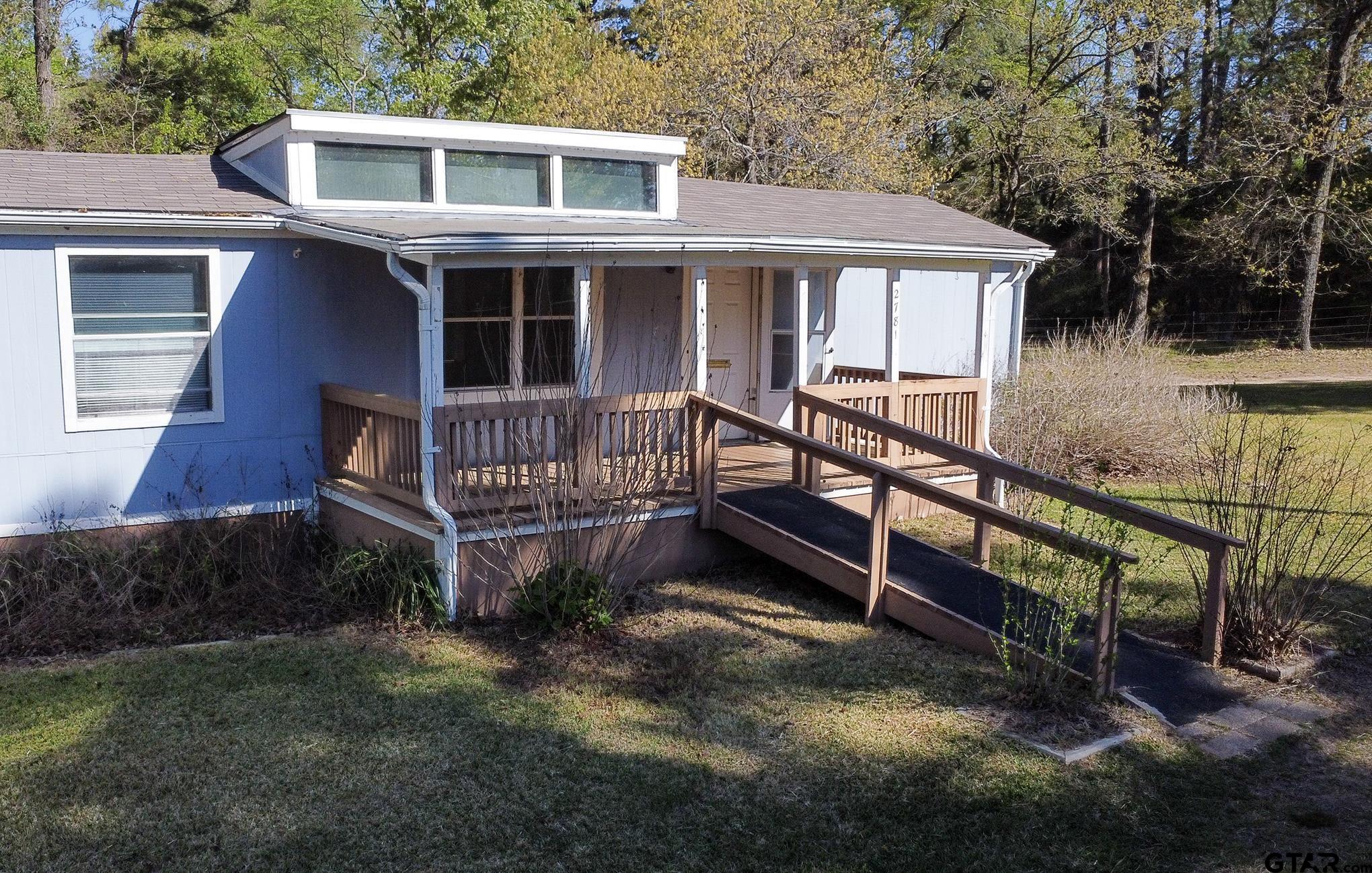 2781 Lake Breeze Dr.