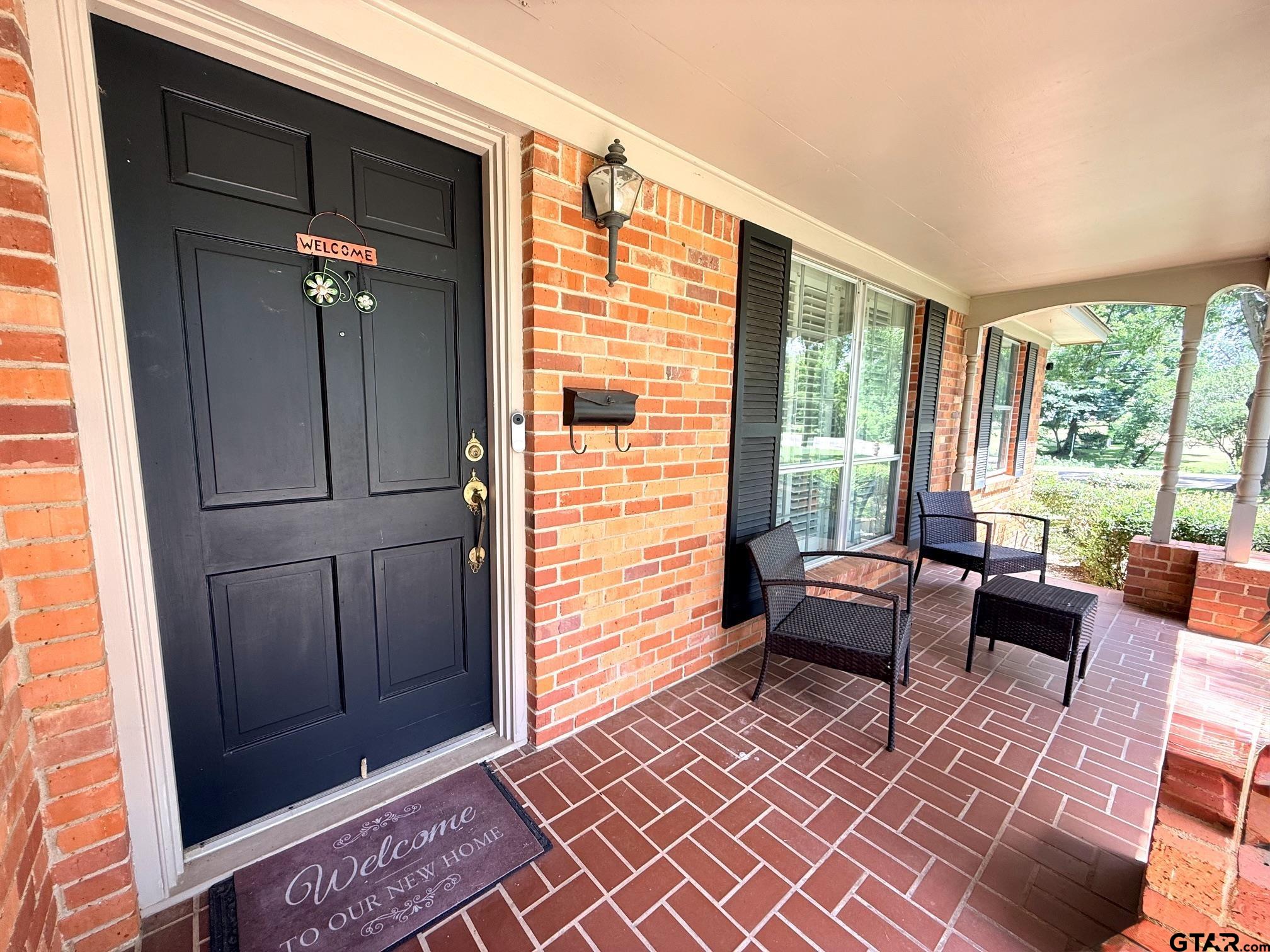 926 Circle Dr.