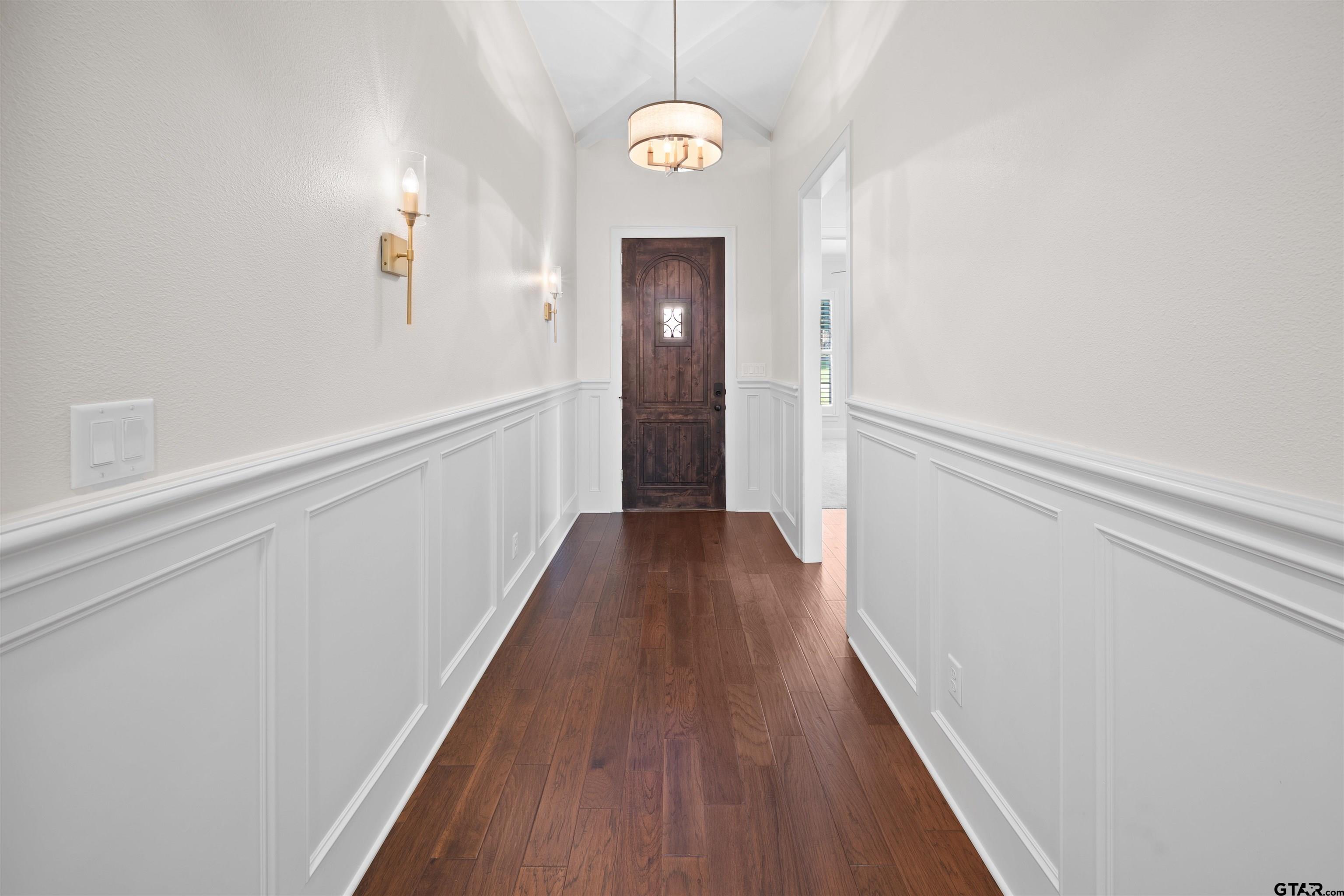 7384 Lake Pointe Cv