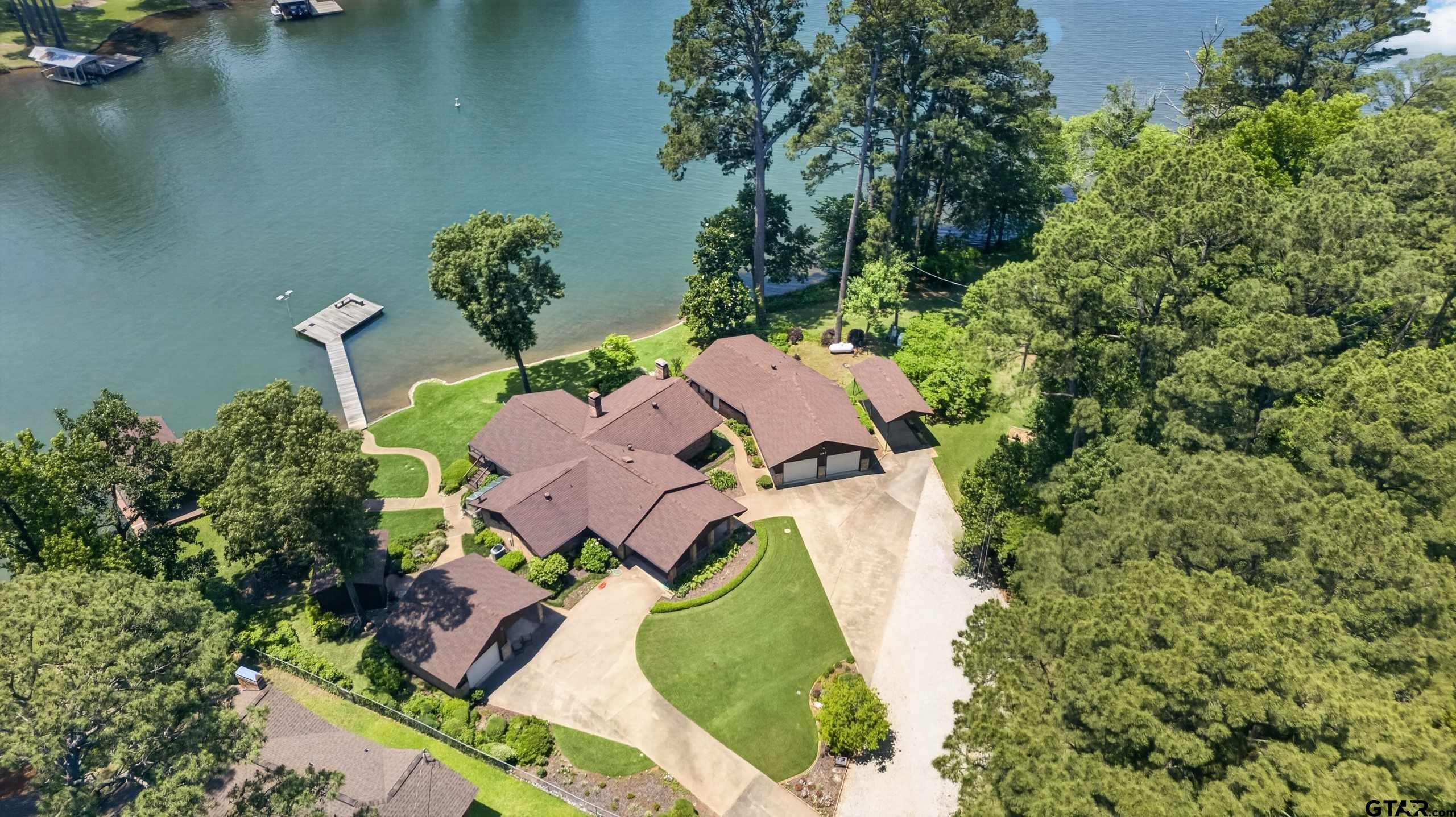 157 Lago Vista