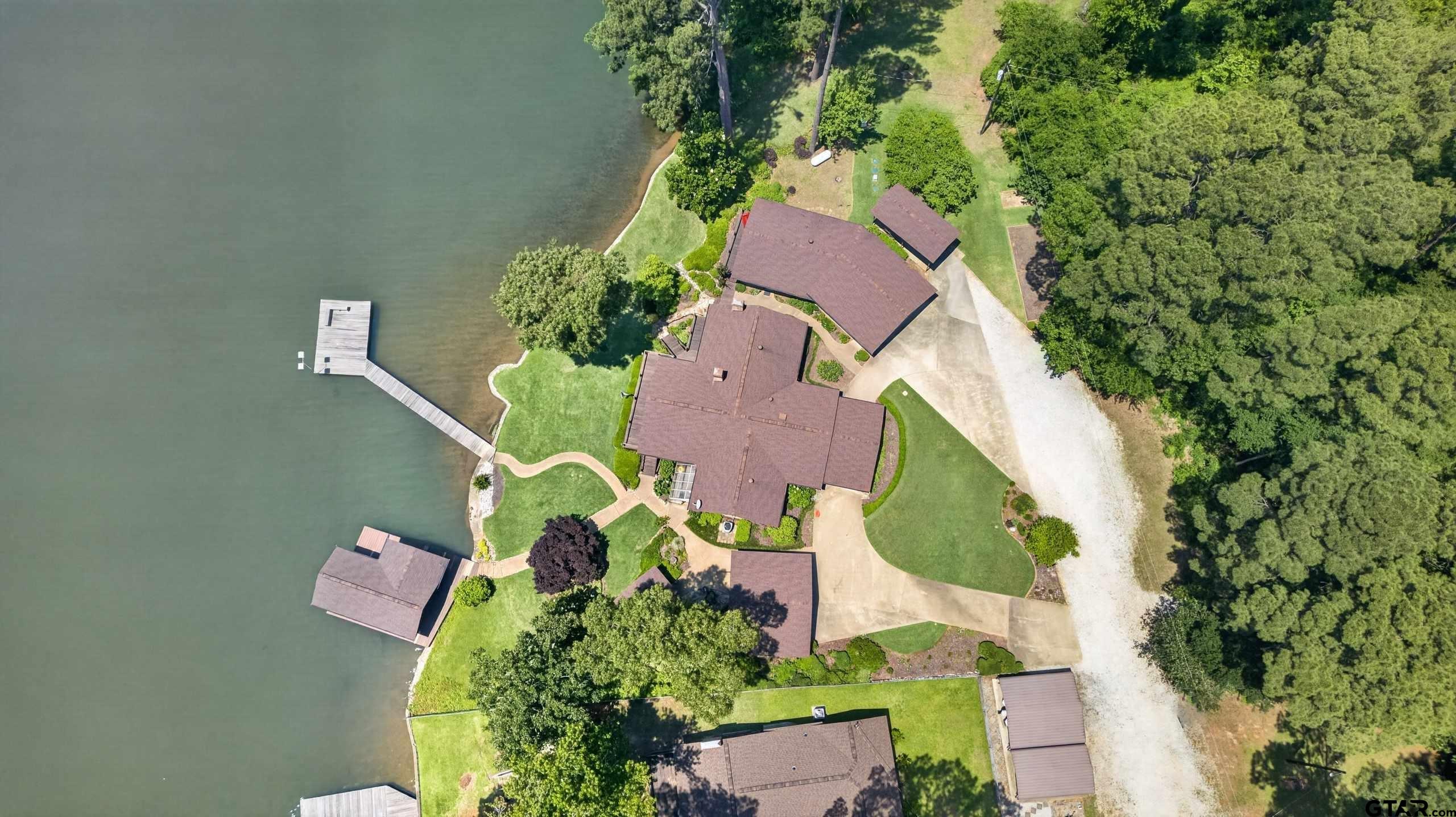157 Lago Vista